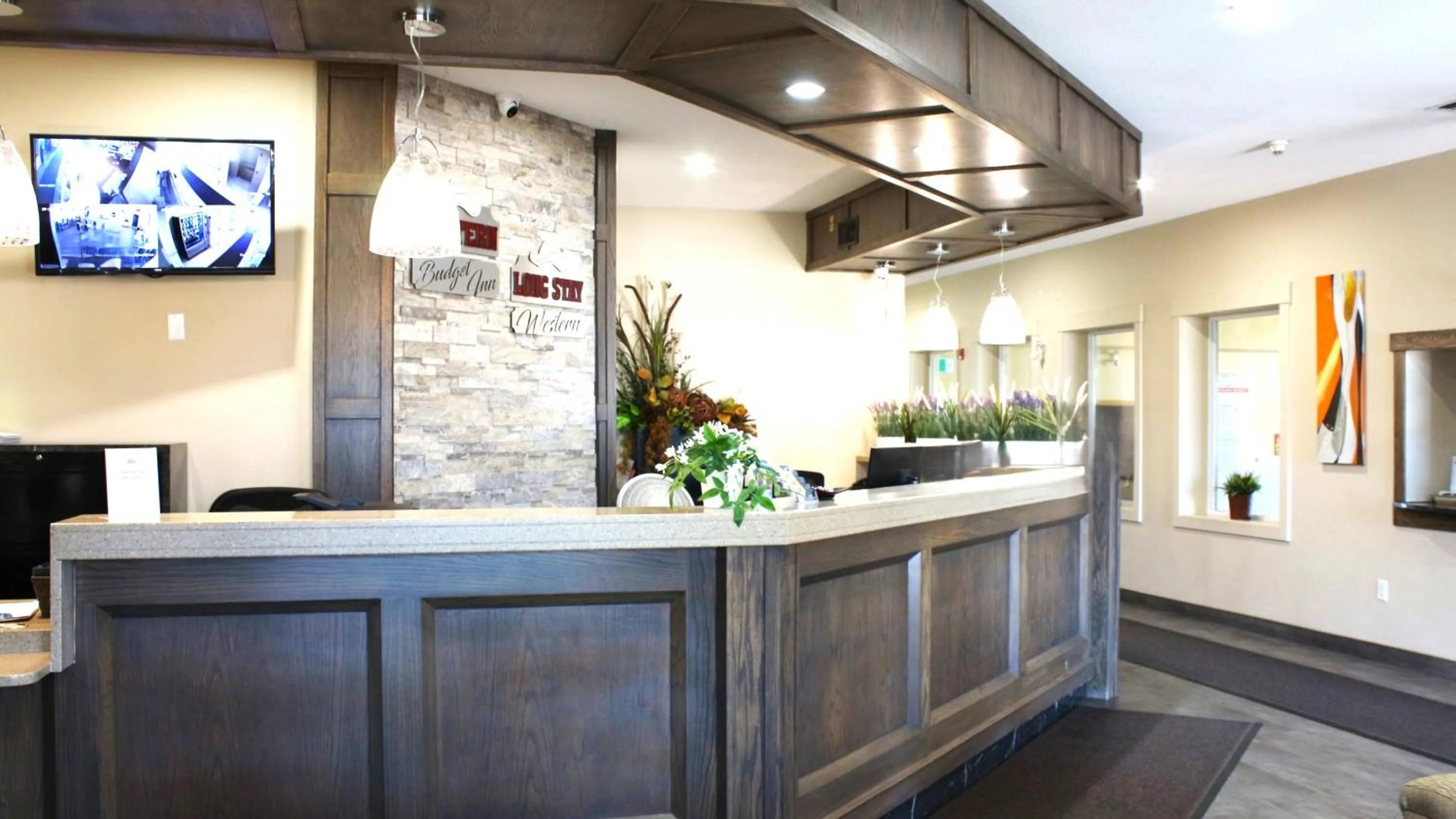 Lobby or reception in Western Budget Motel Leduc #3