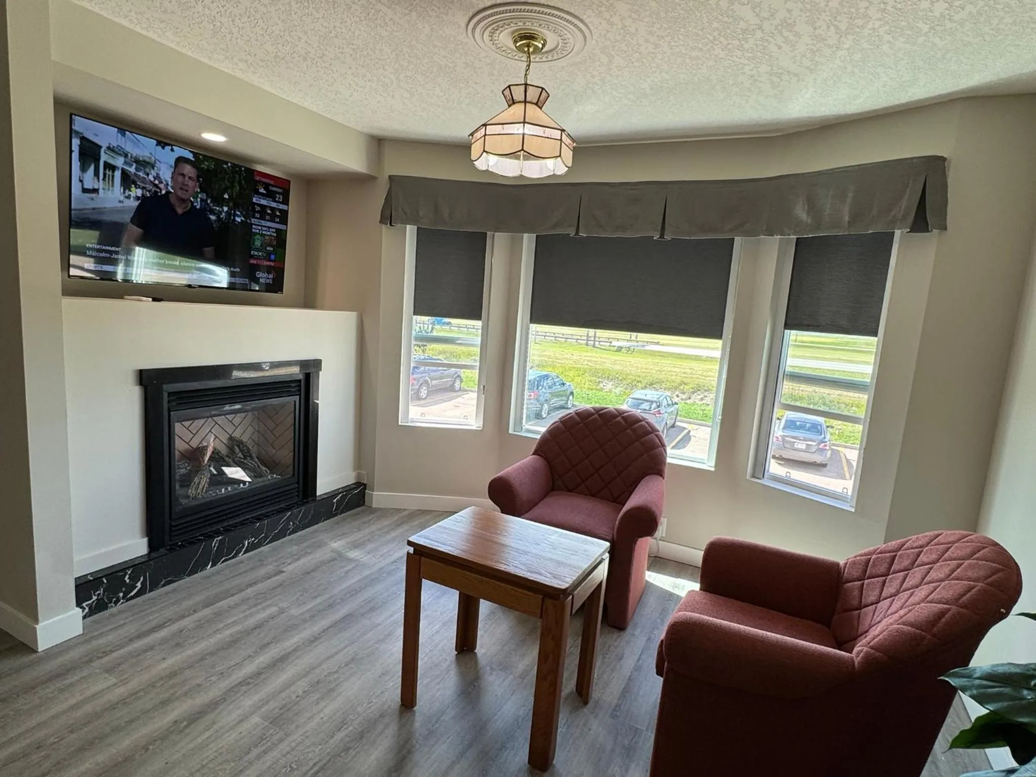 TV and multimedia in Western Budget Motel Leduc #3