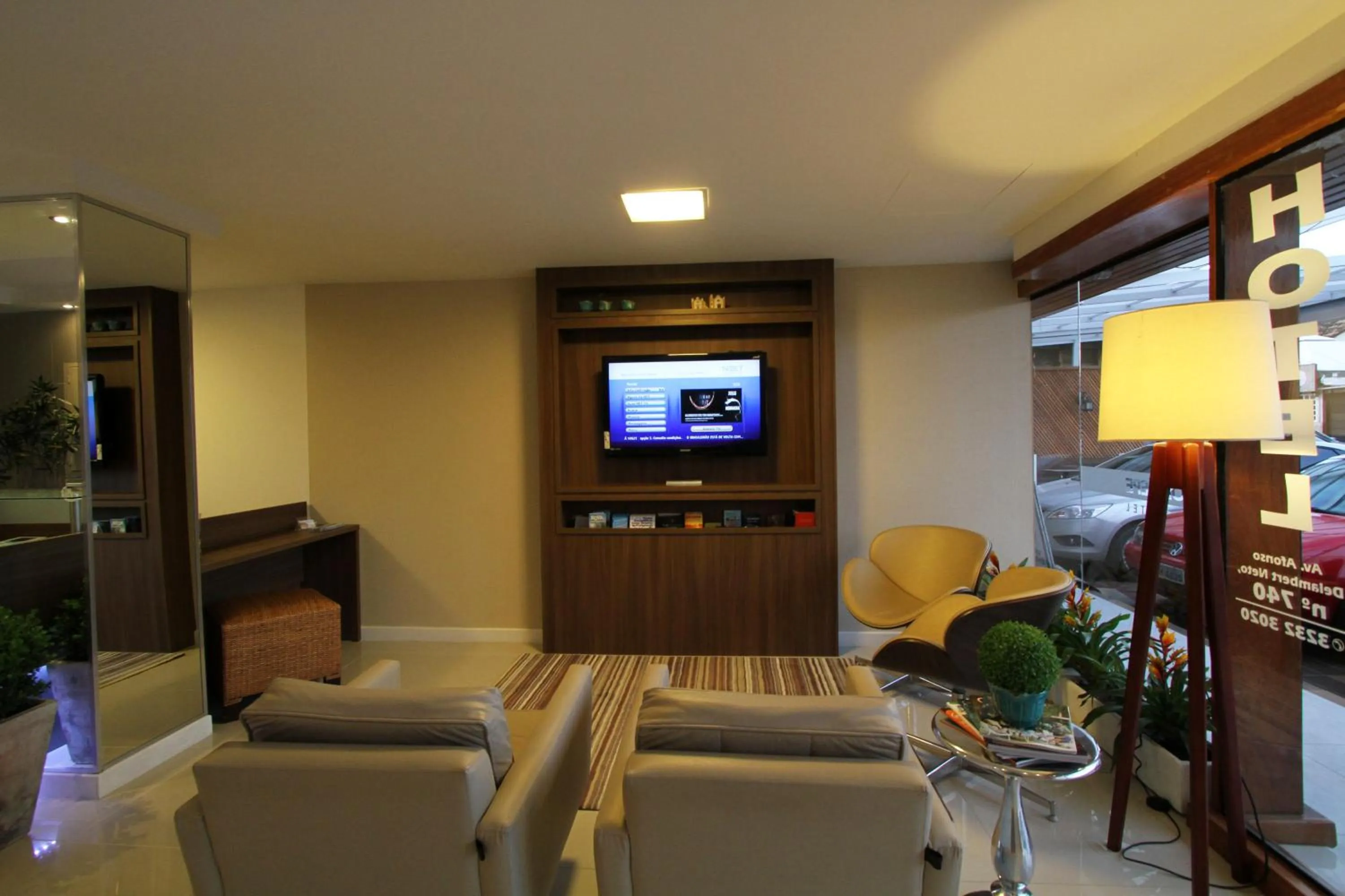 Communal lounge/ TV room in Hotel Don Zepe