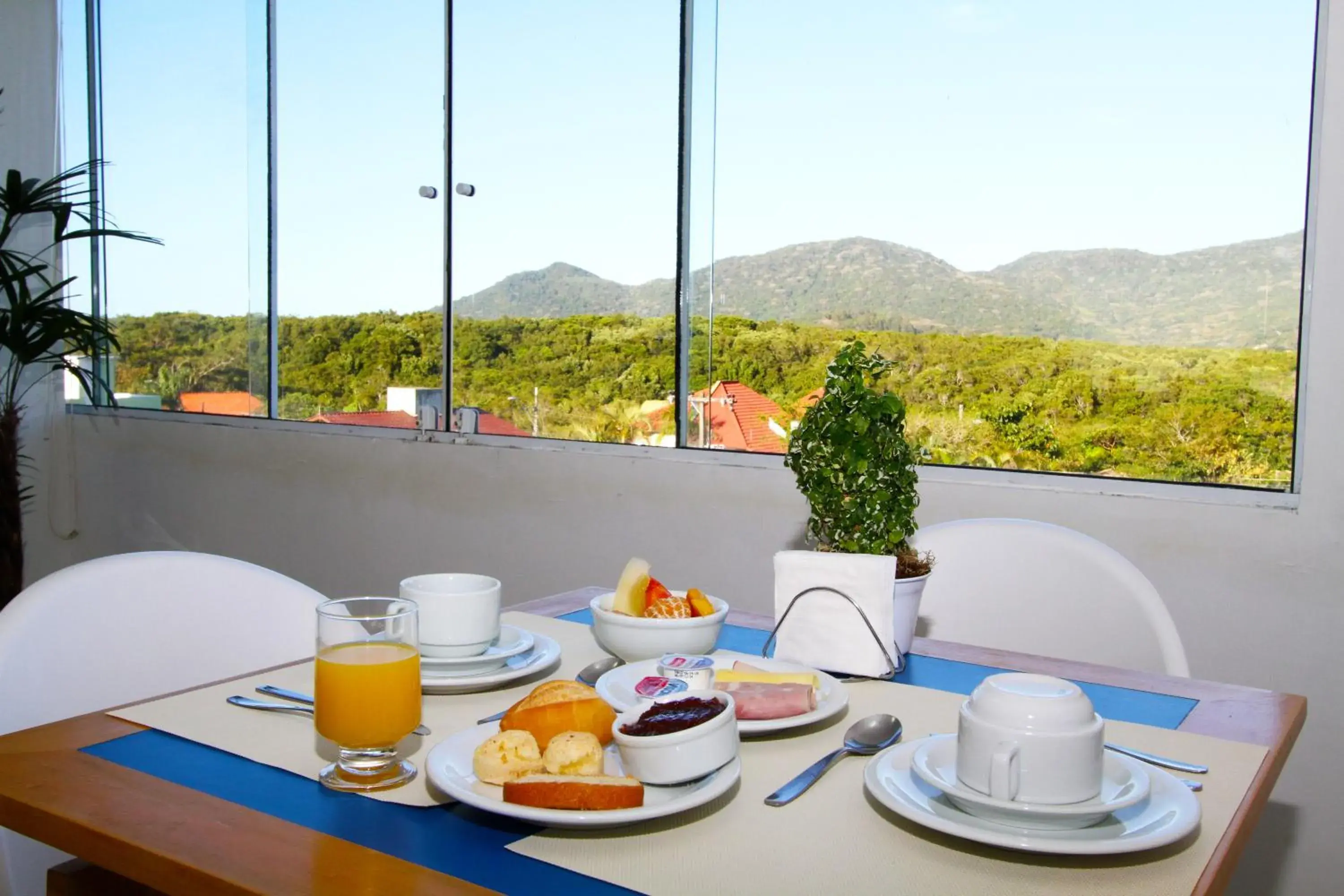 Breakfast in Hotel Don Zepe Breakfast in Hotel Don Zepe