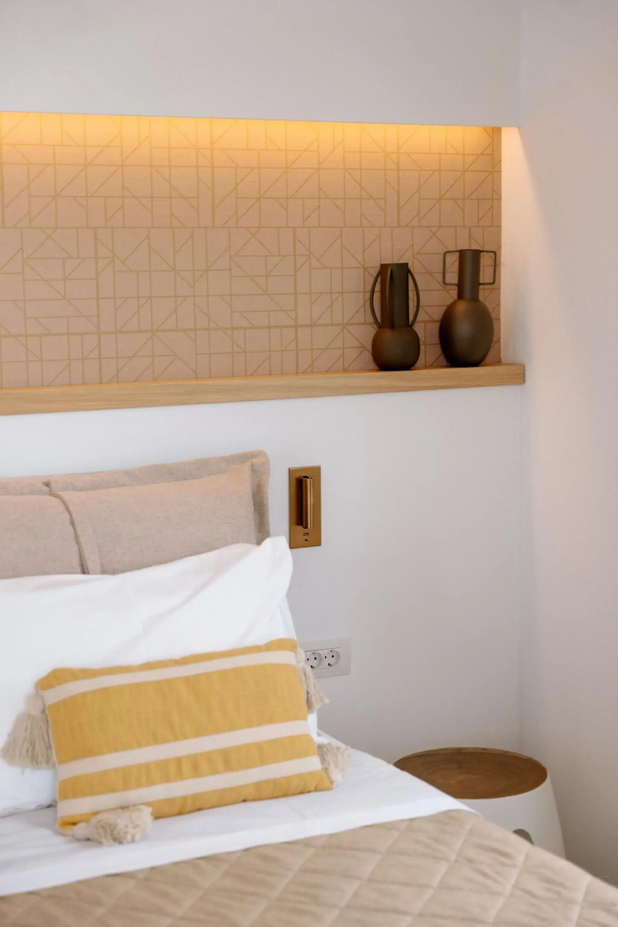 Decorative detail, Bed in Pnoi Hotel Decorative detail, Bed in Pnoi Hotel