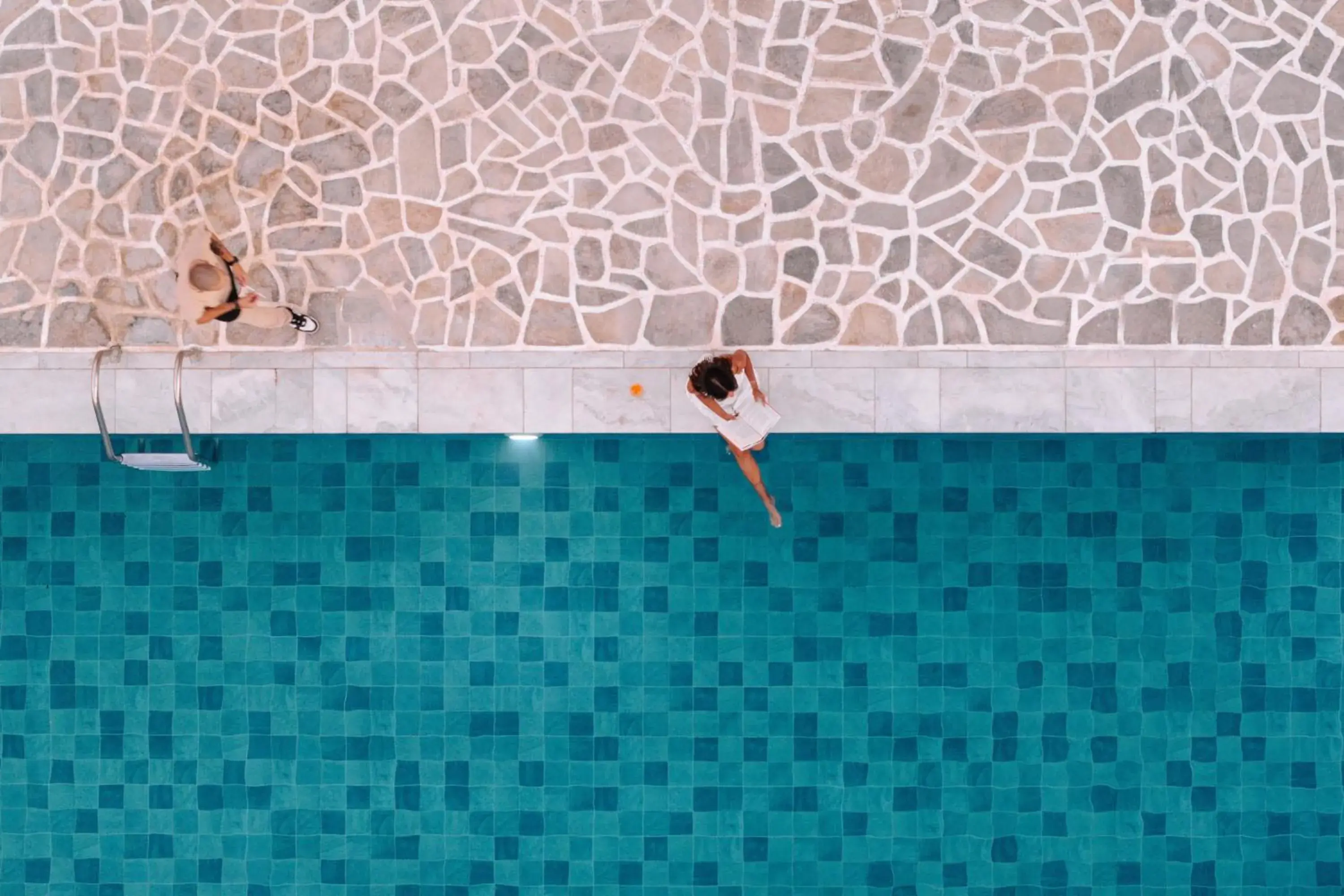 Pool view in Pnoi Hotel Pool view in Pnoi Hotel