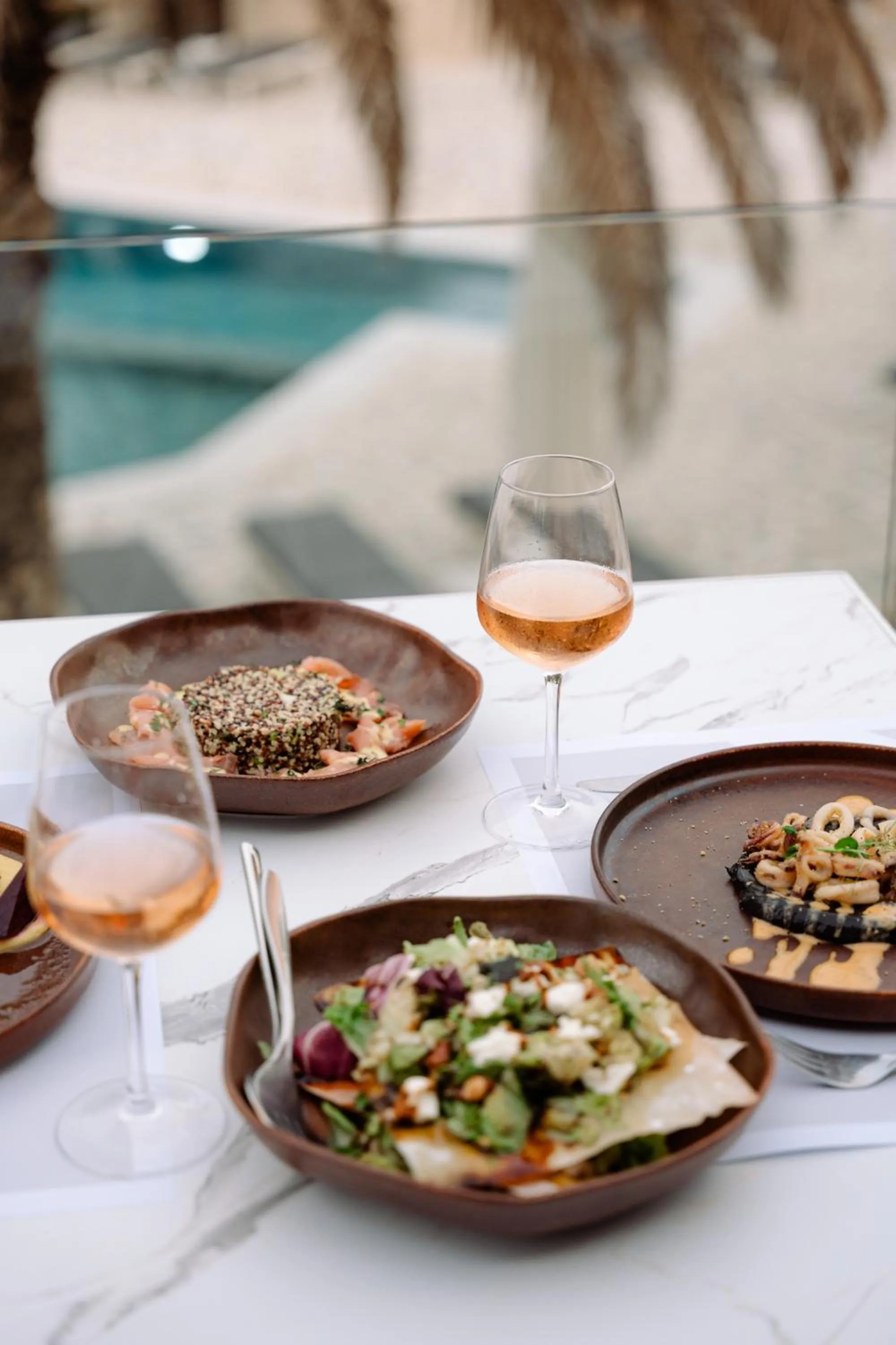 Food and drinks in Pnoi Hotel