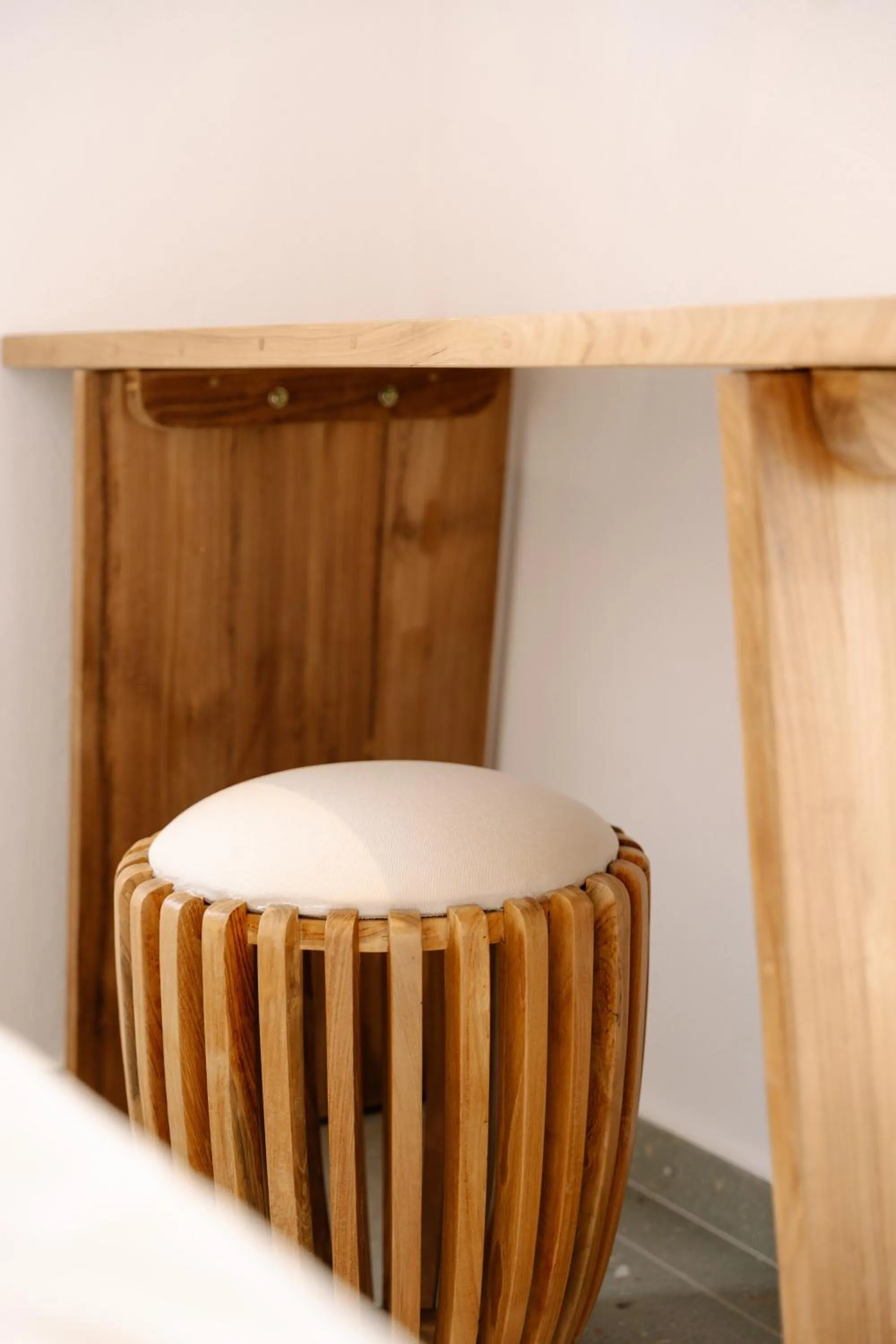 Decorative detail in Pnoi Hotel