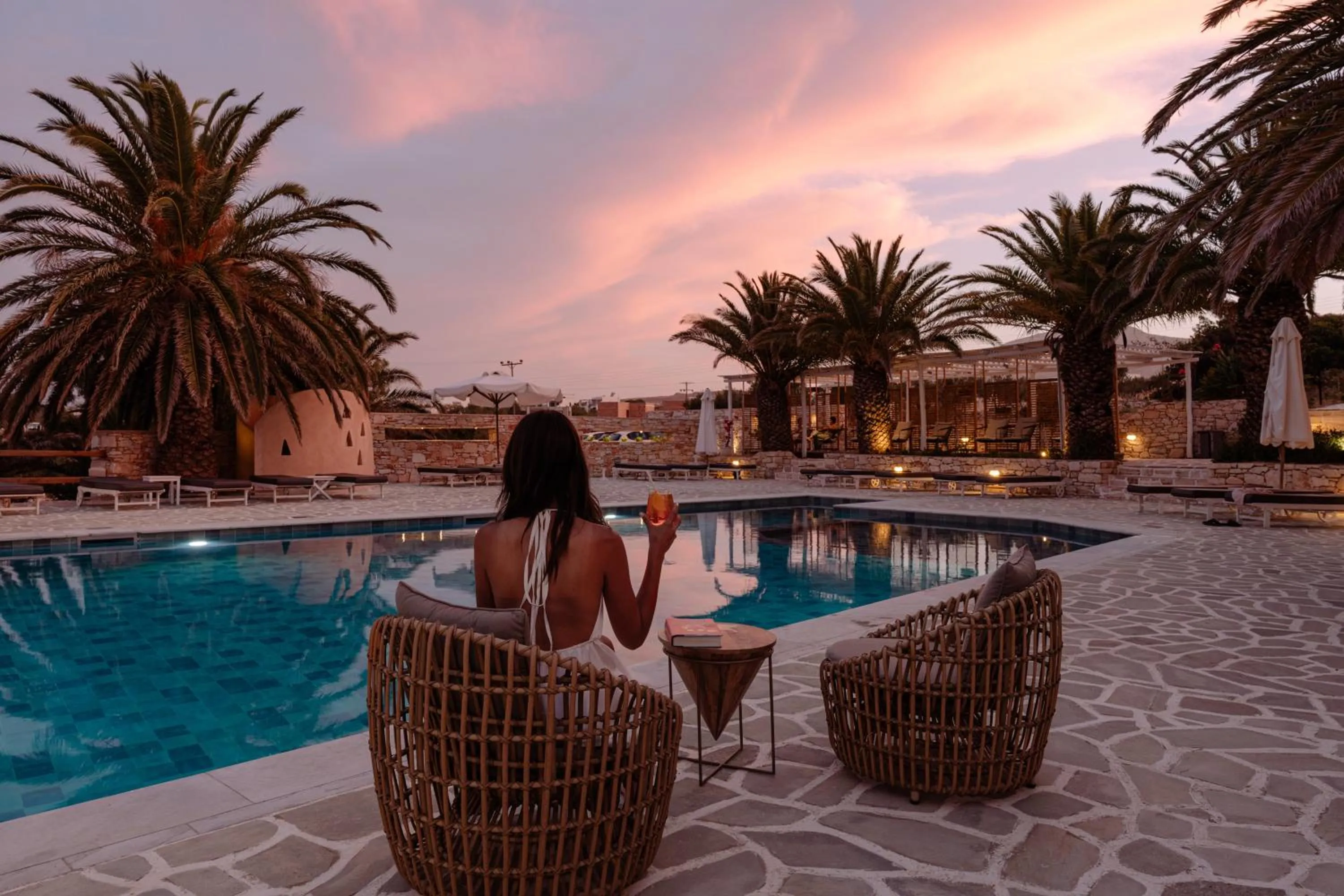 People in Pnoi Hotel