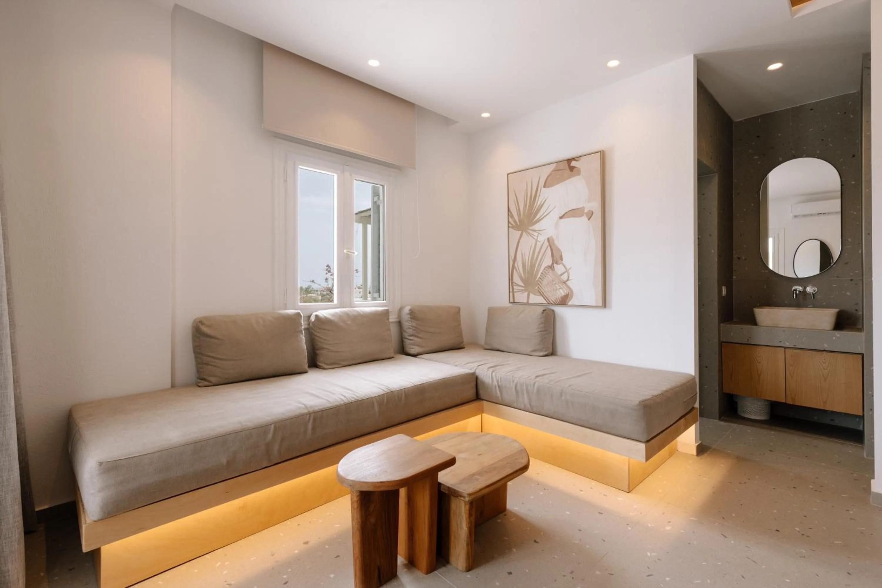 Seating area in Pnoi Hotel