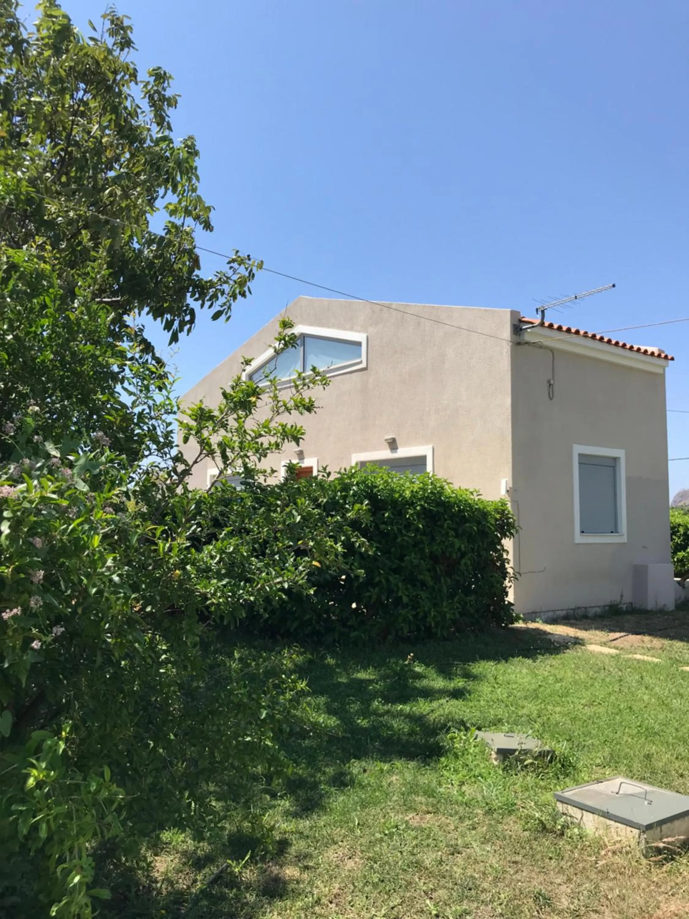 Perivoli House B