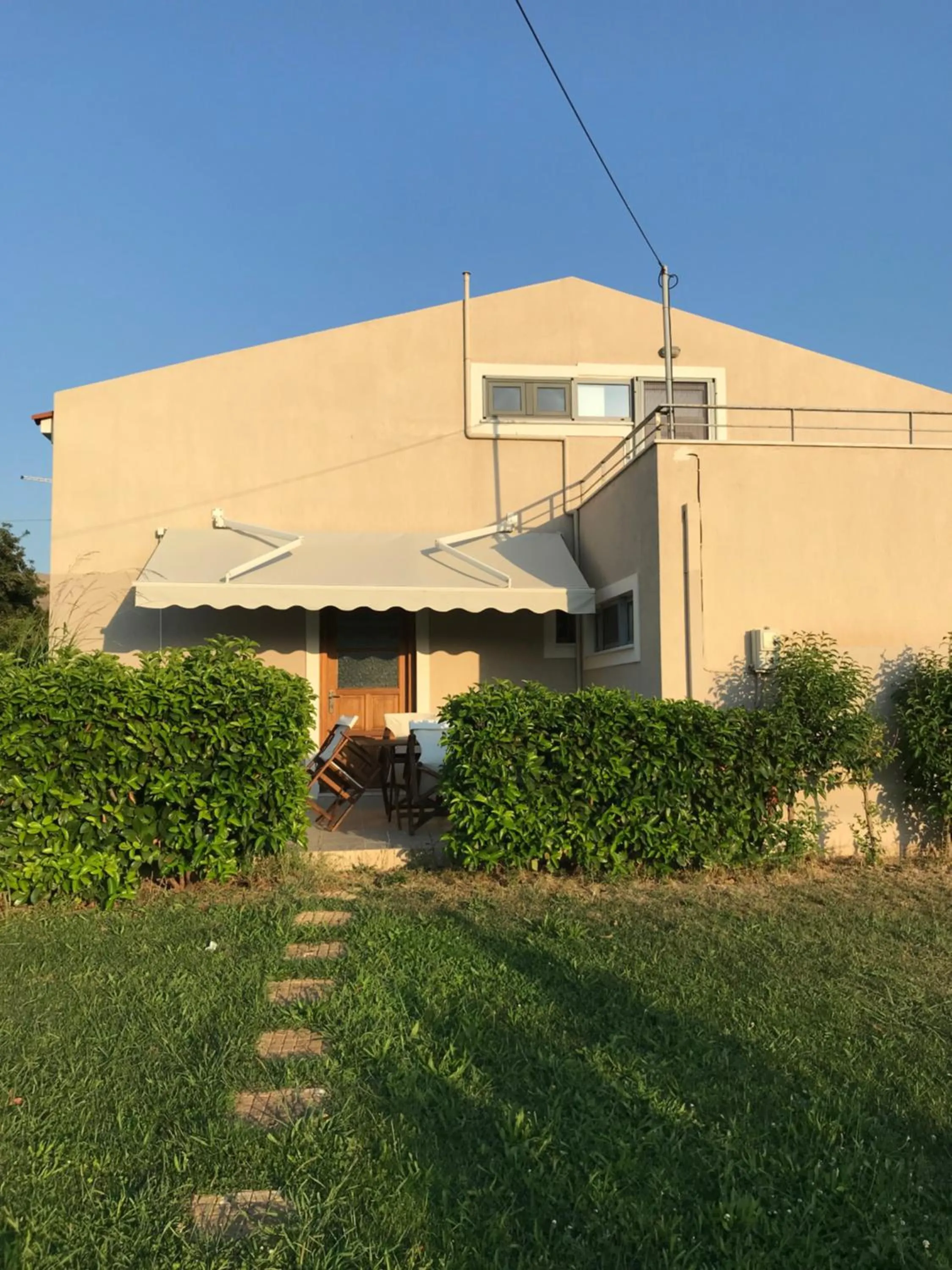 Perivoli House B