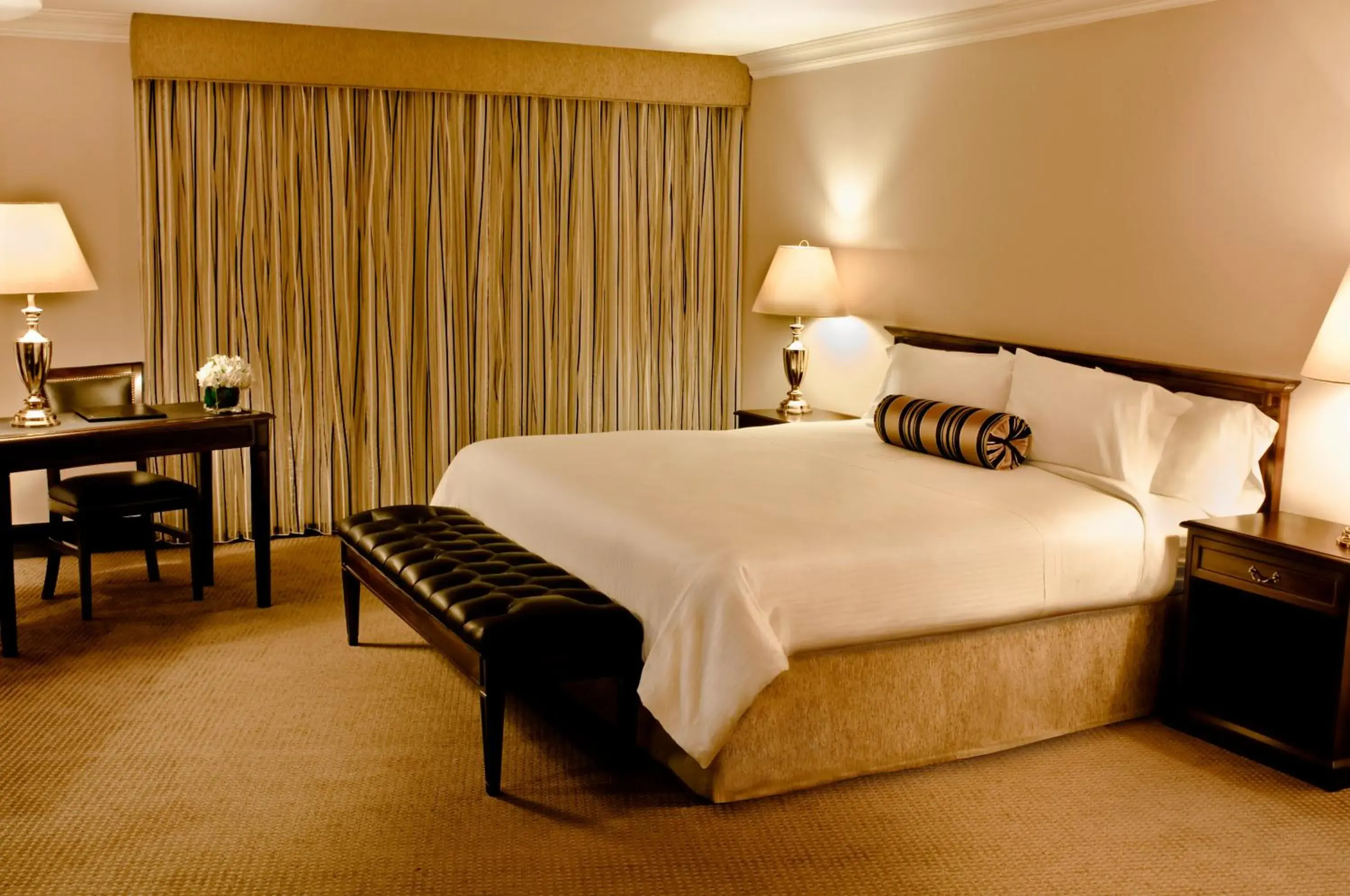 Bed in Lidotel Caracas Bed in Lidotel Caracas