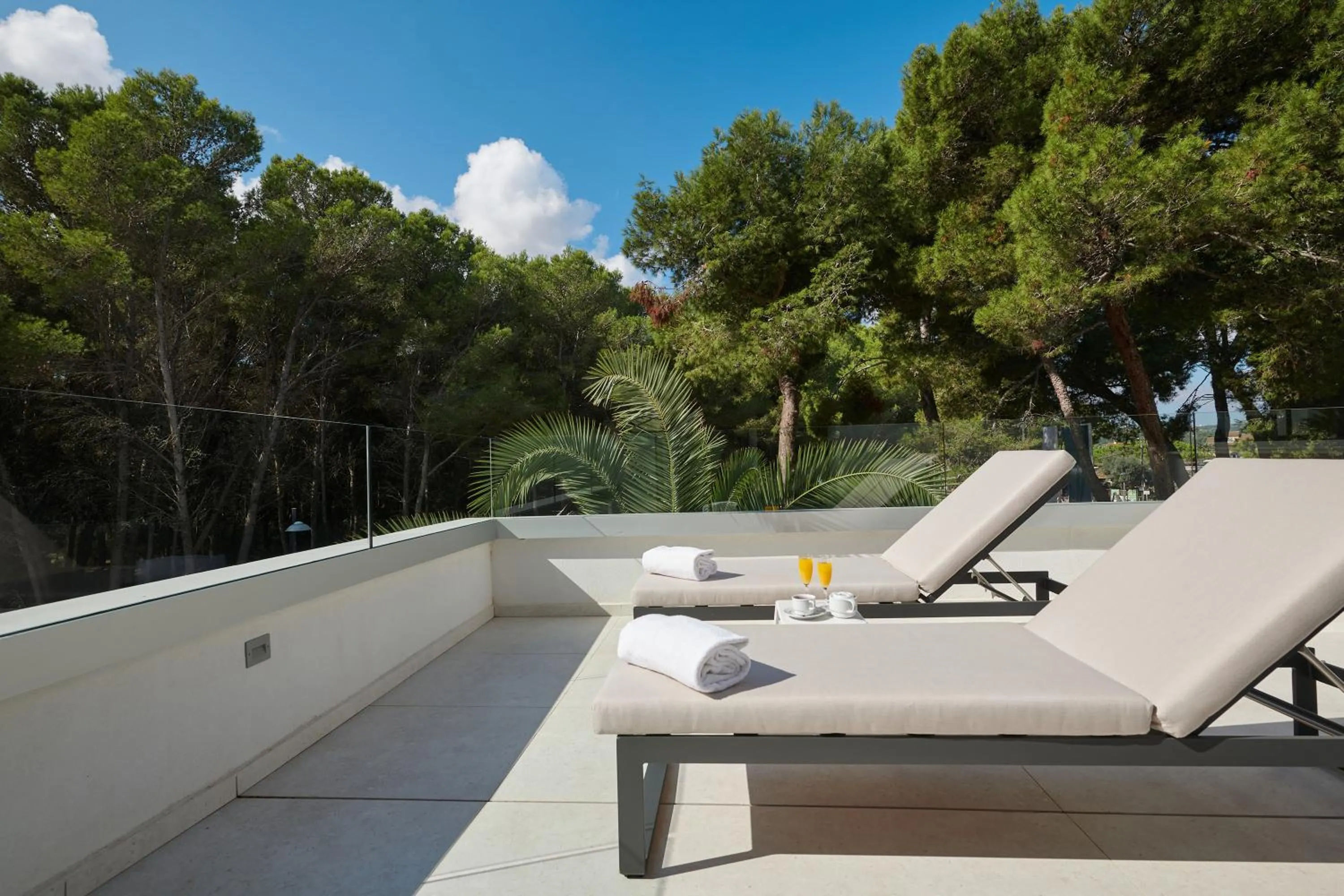 Solarium in Hipotels Bahía Grande Aparthotel