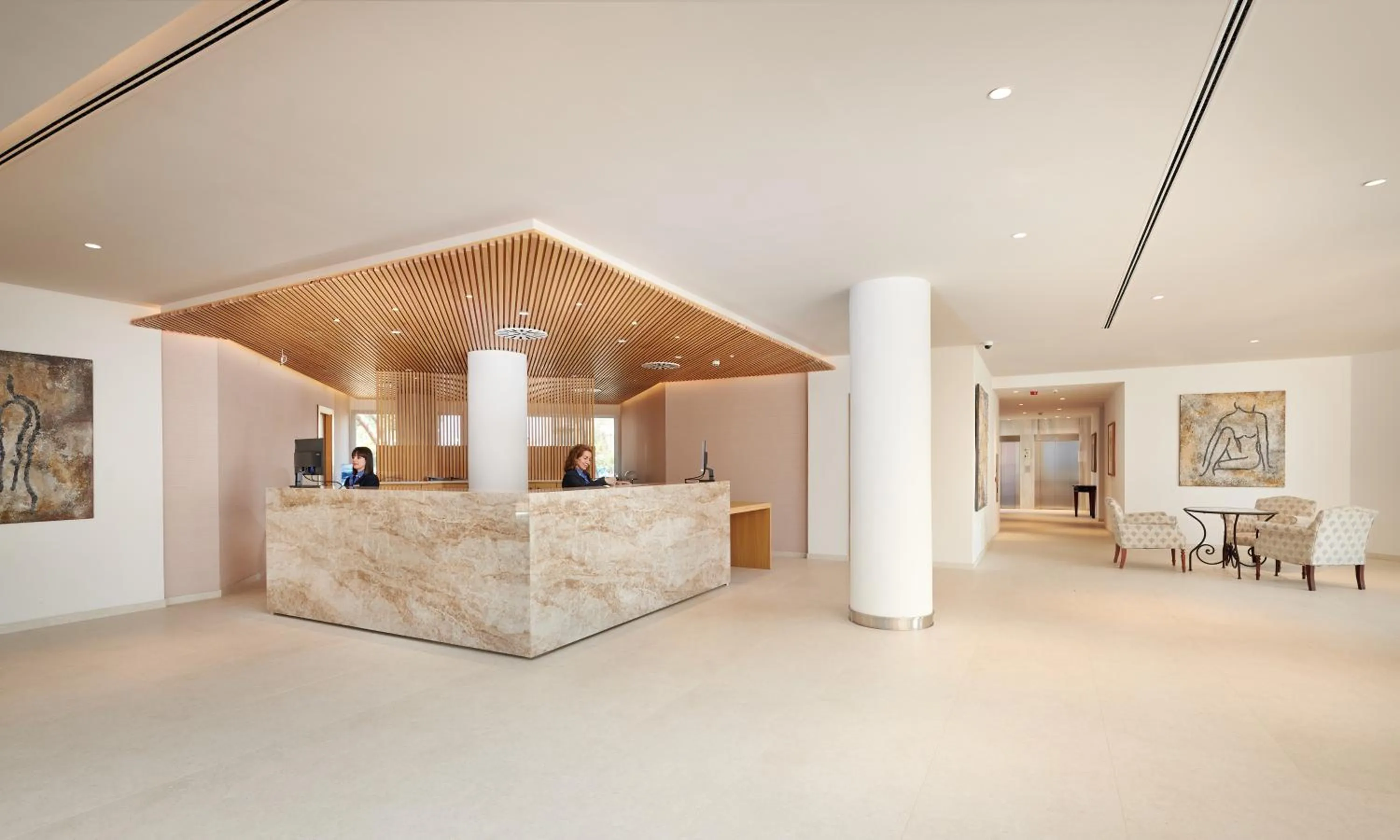 Lobby or reception in Hipotels Bahía Grande Aparthotel