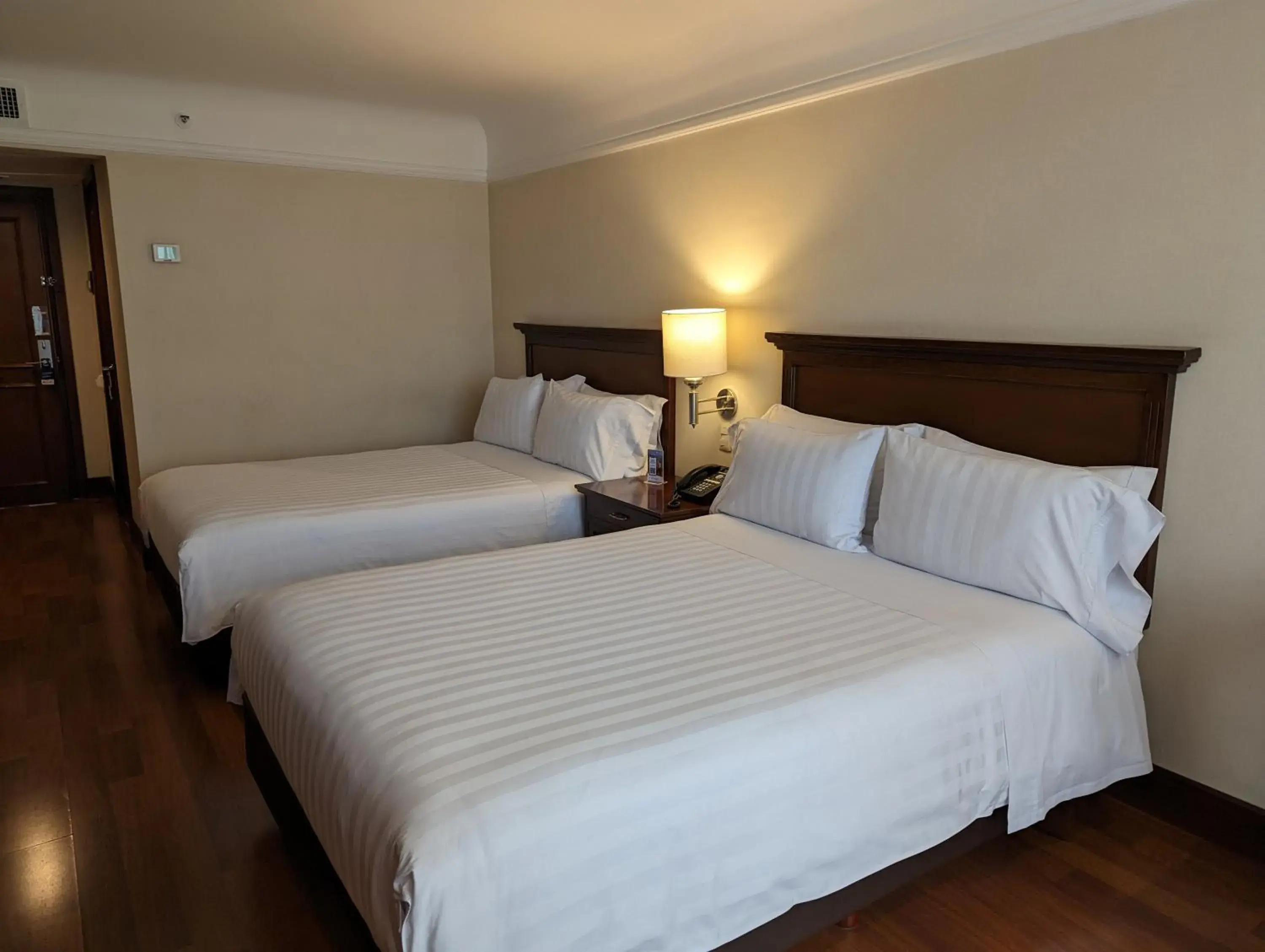 Standard Twin Room in Hotel Estelar La Fontana Standard Twin Room in Hotel Estelar La Fontana