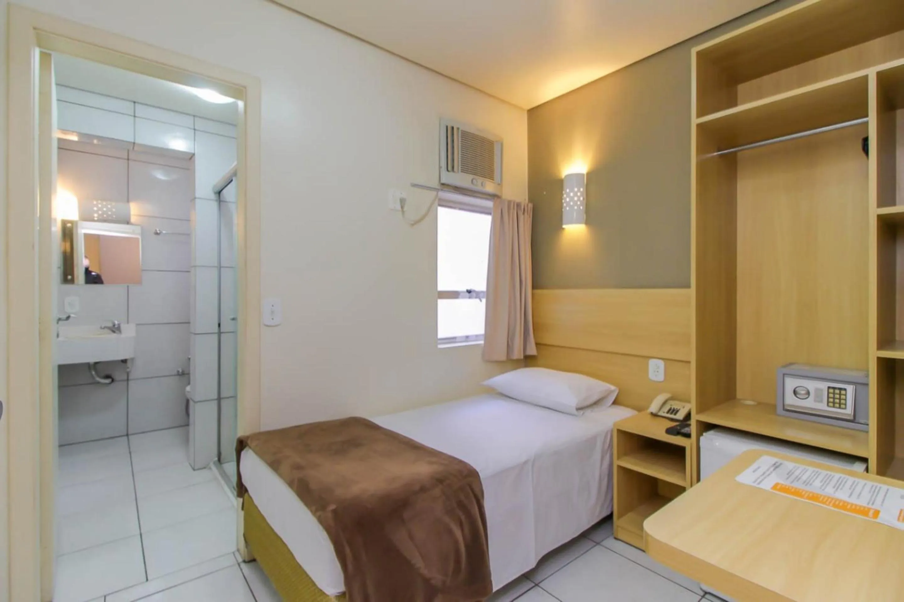 Bed in Coral Express, próximo a Hospital Mae de Deus, IPIRANGA Instituto de Cardiologia