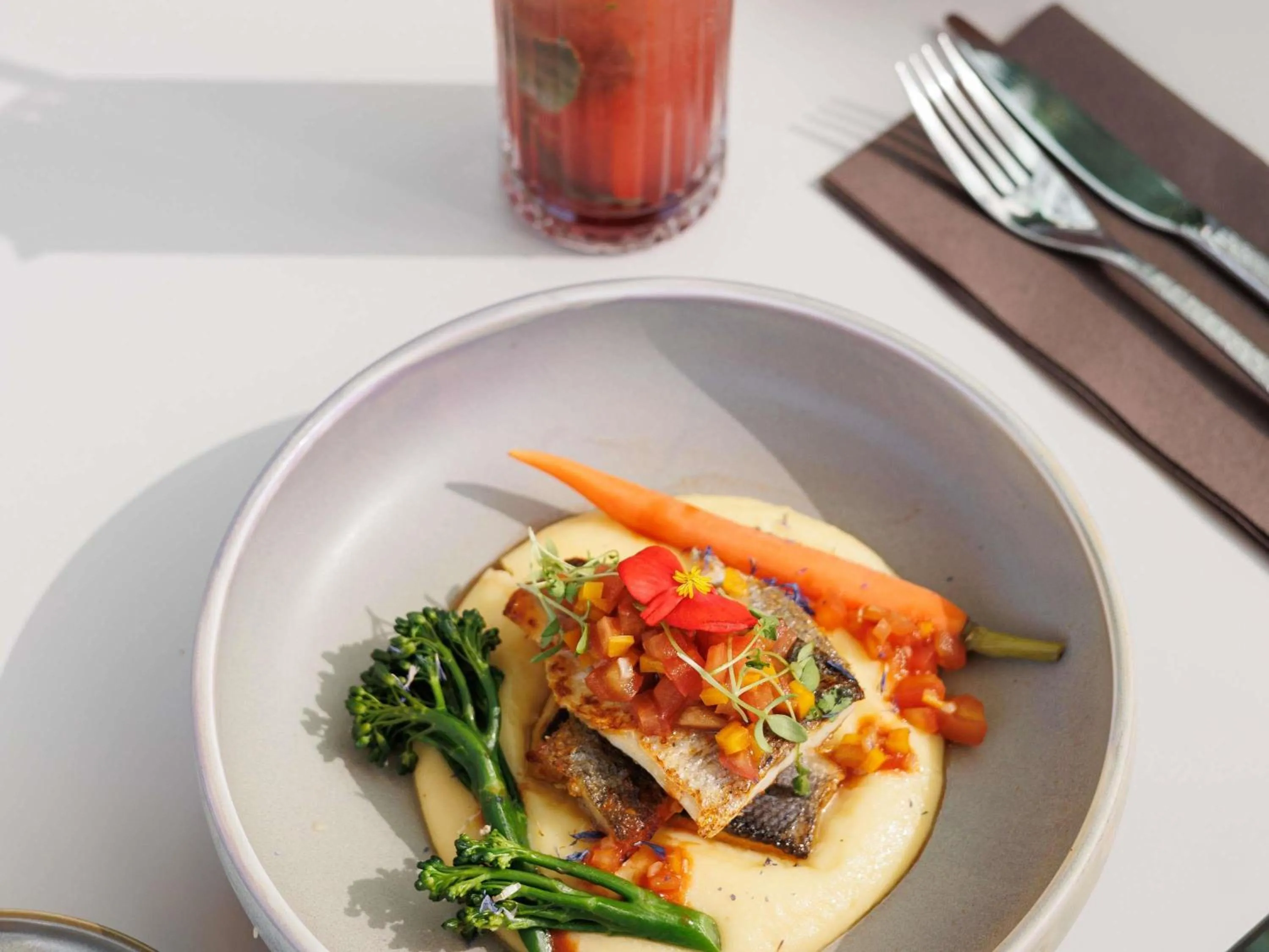 Restaurant/places to eat in Mercure Tallinn