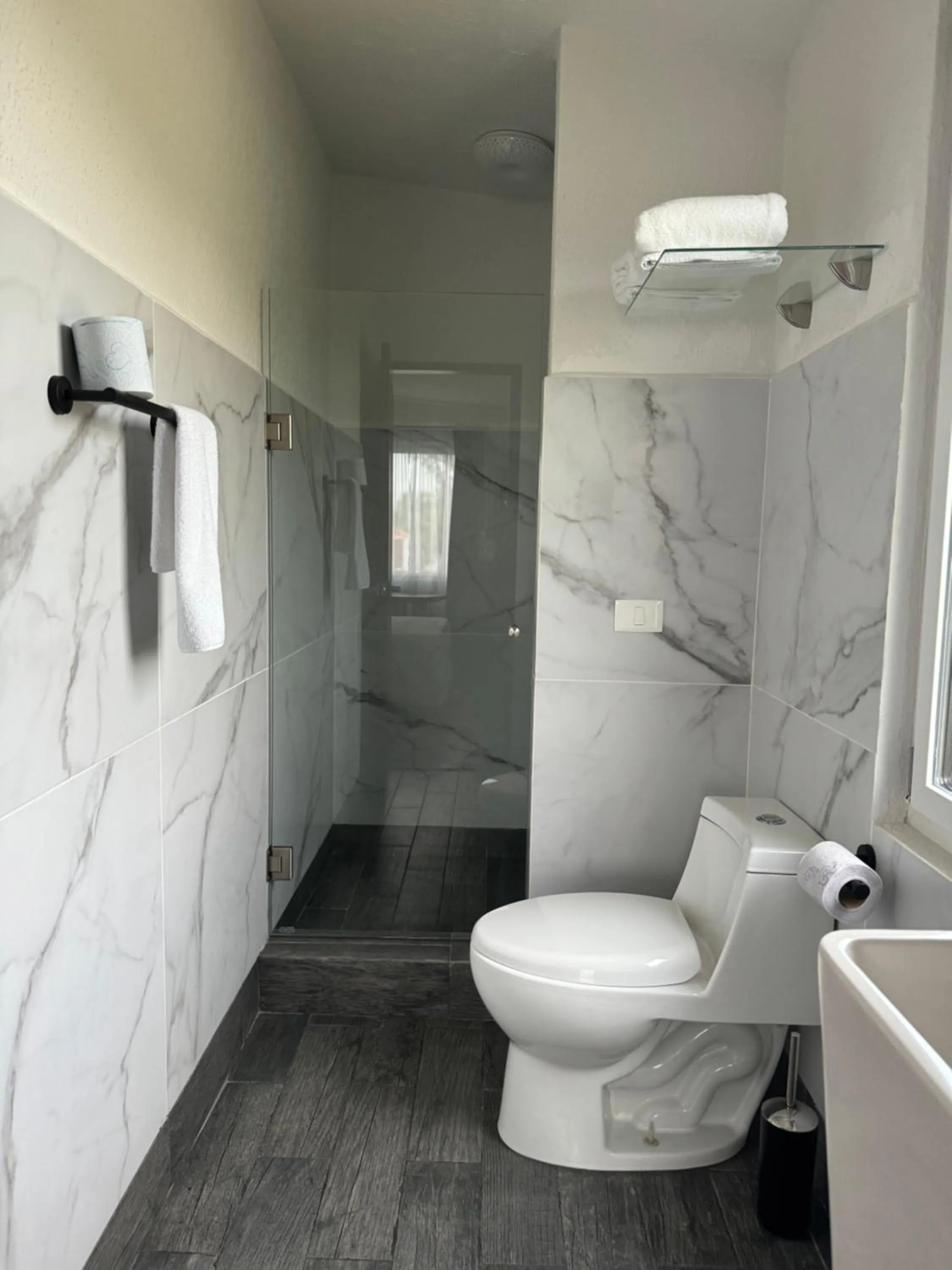 Bathroom in Ananta Hotel