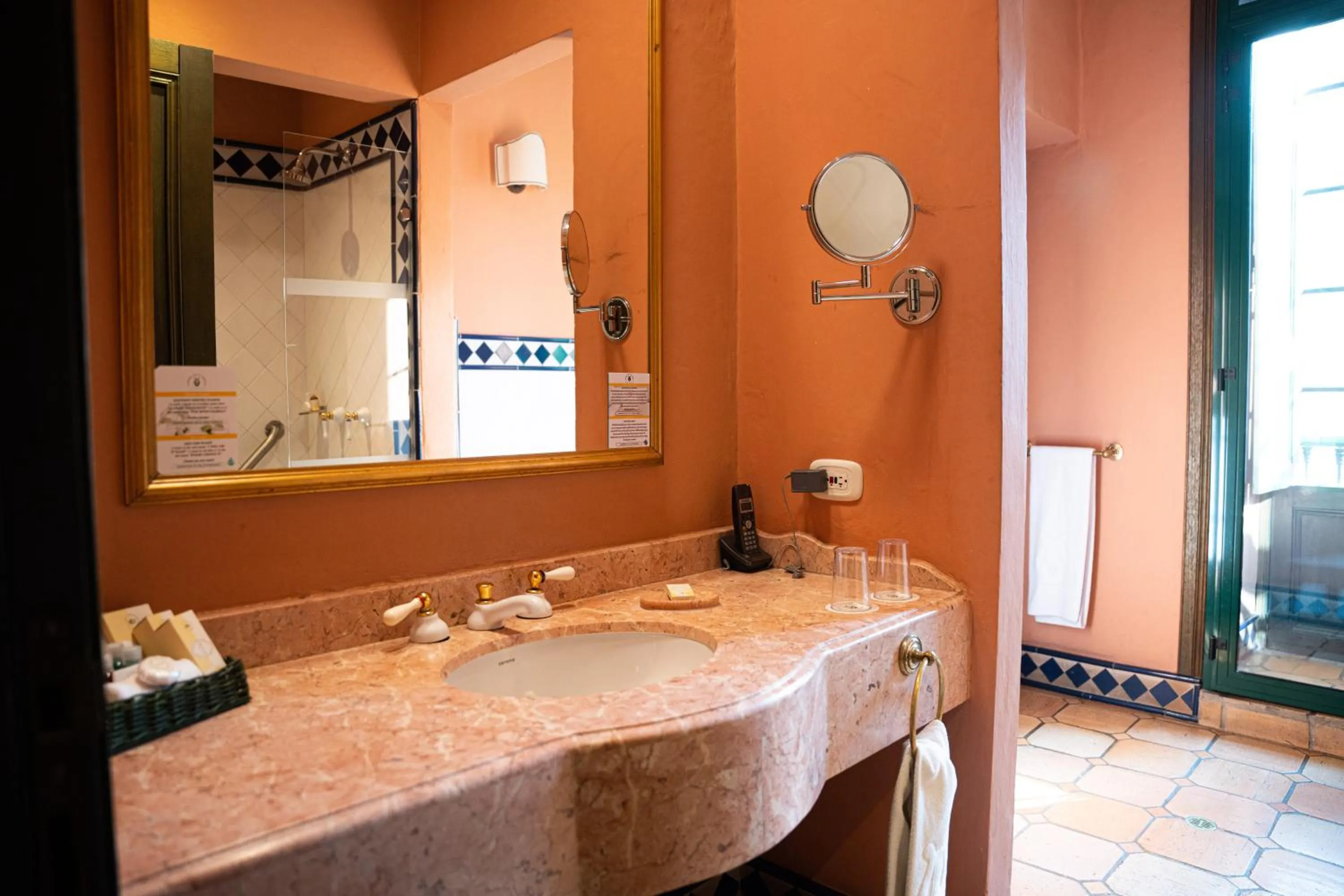 Property building in Hotel De La Opera