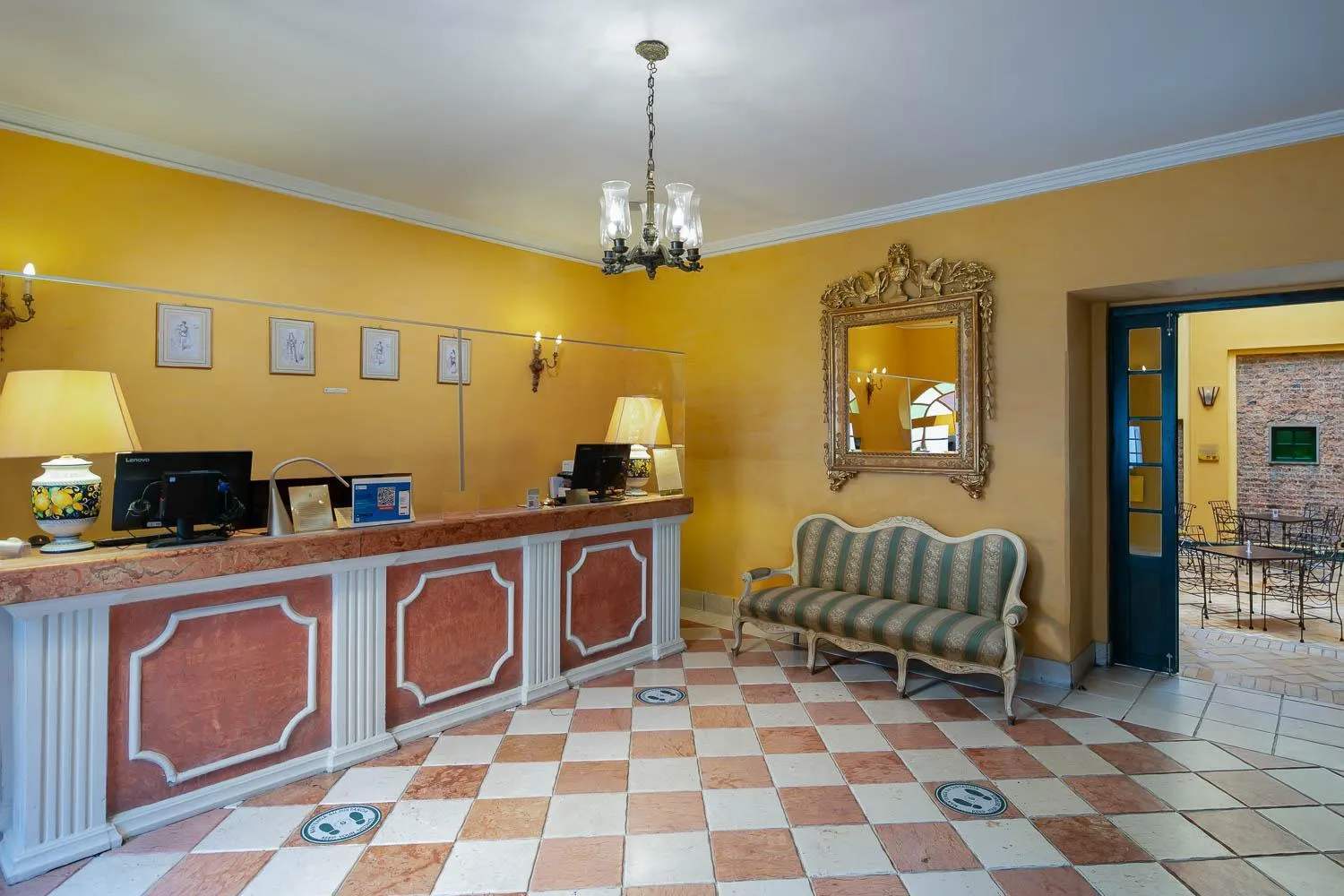 Property building in Hotel De La Opera