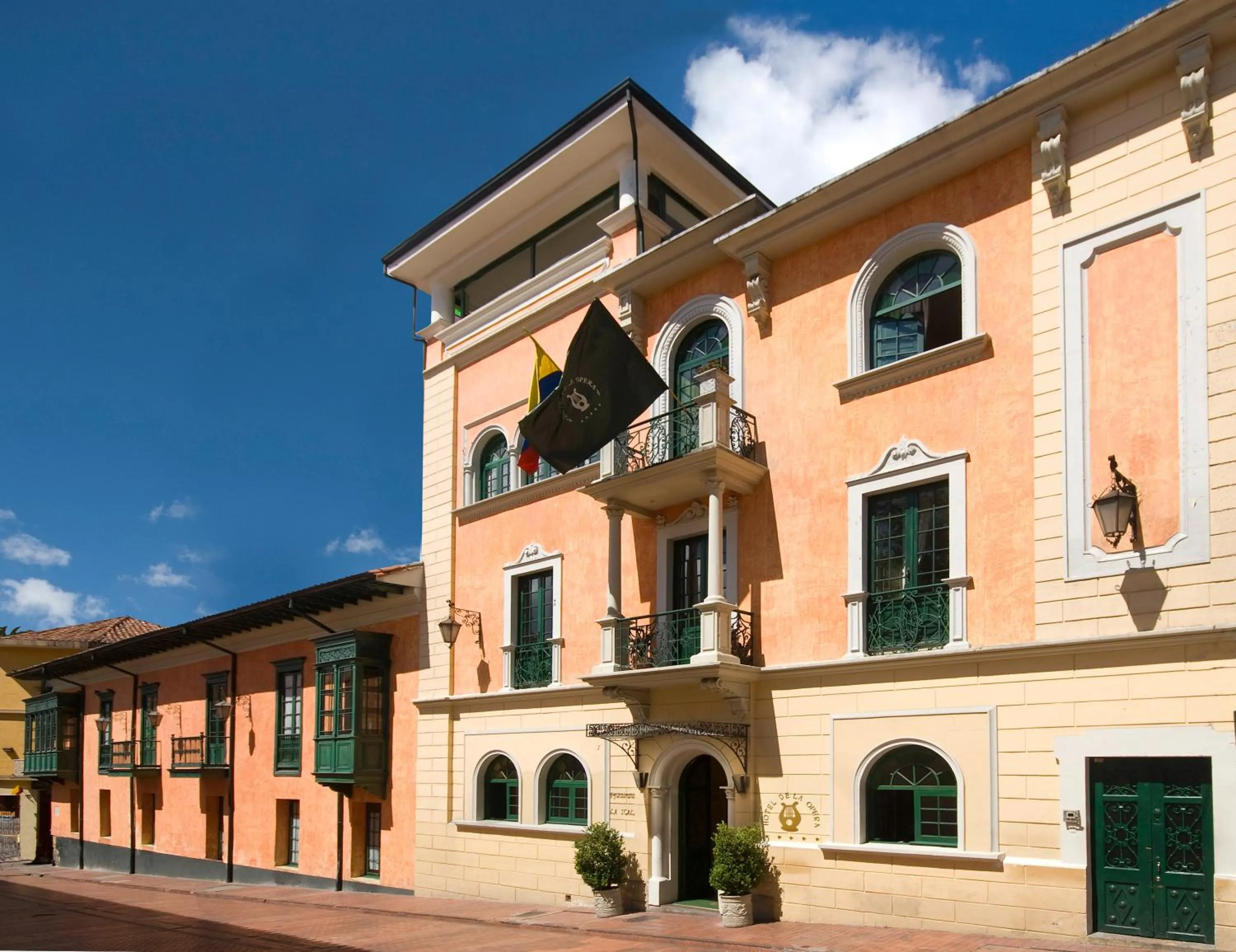 Property building in Hotel De La Opera