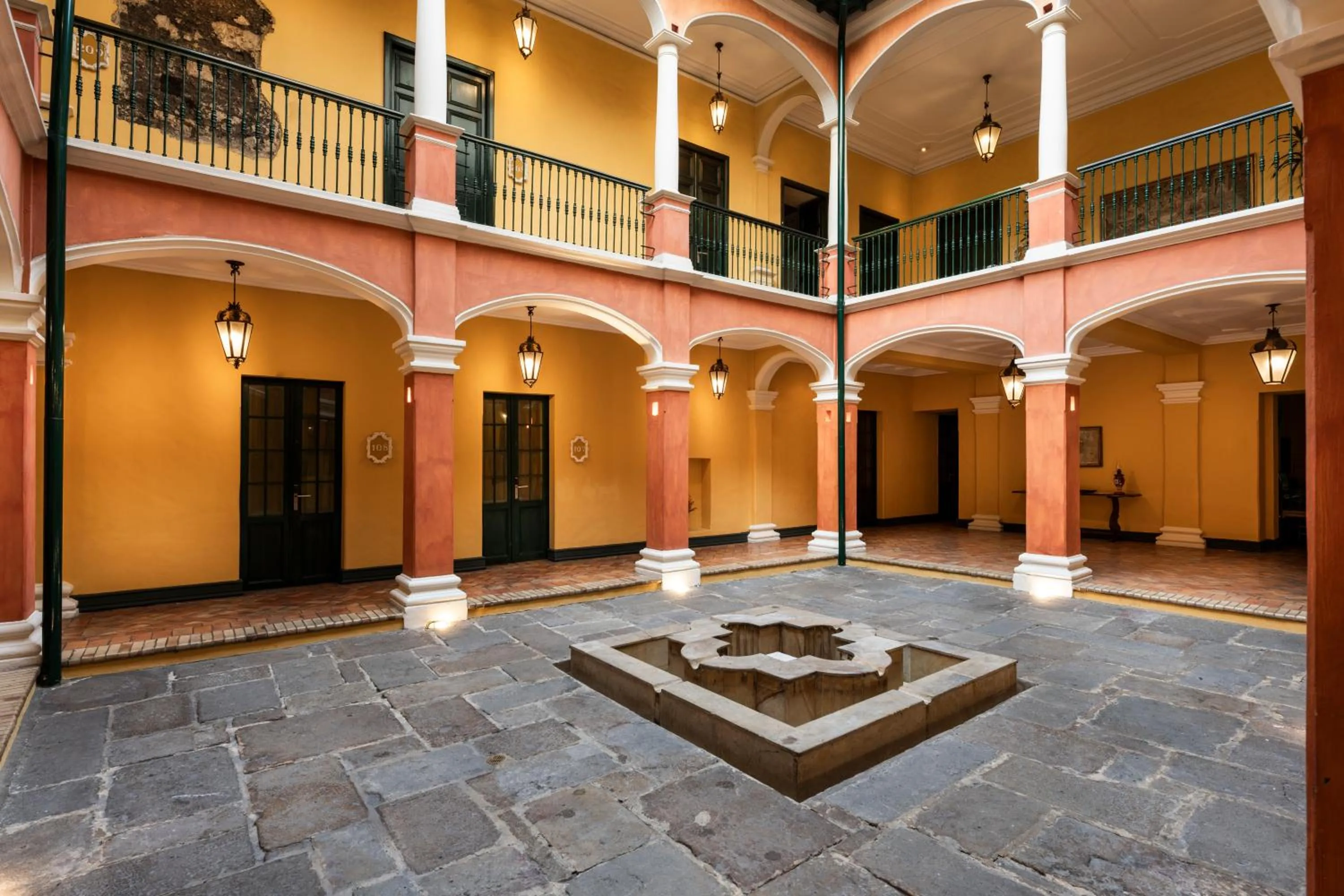 Property building in Hotel De La Opera