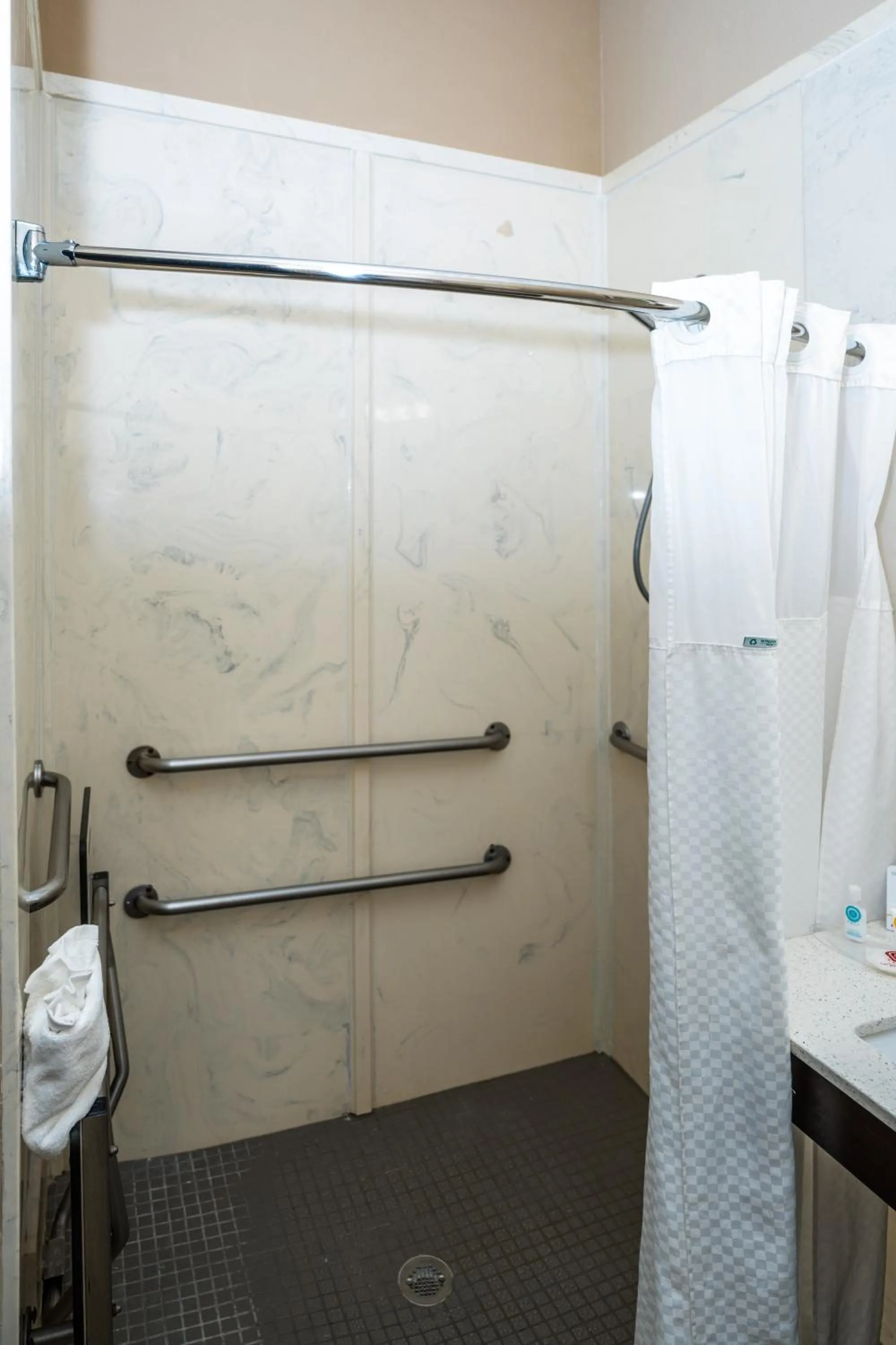 Bathroom in Comfort Suites Houston West at Clay Road