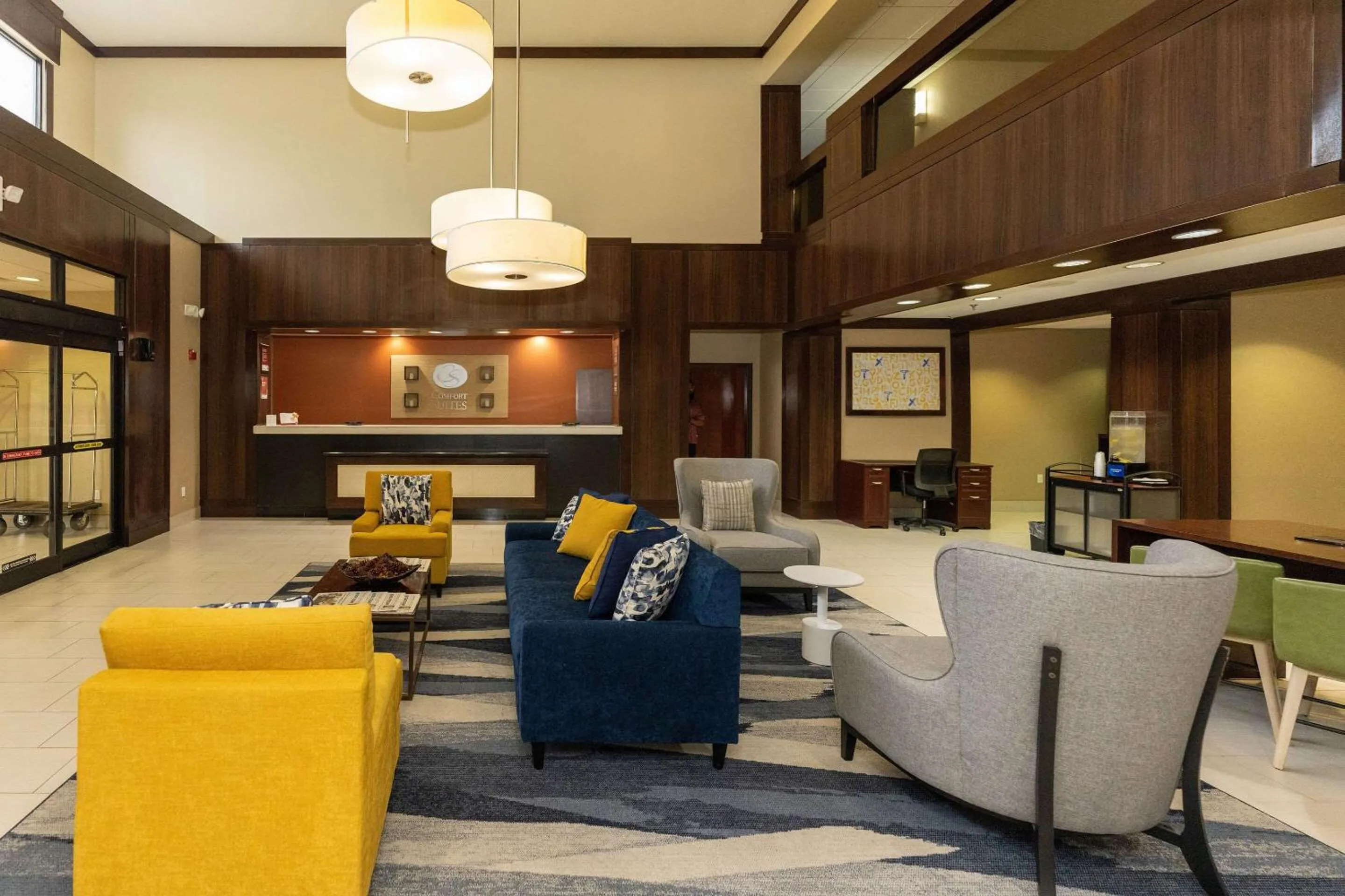 Lobby or reception in Comfort Suites Houston West at Clay Road