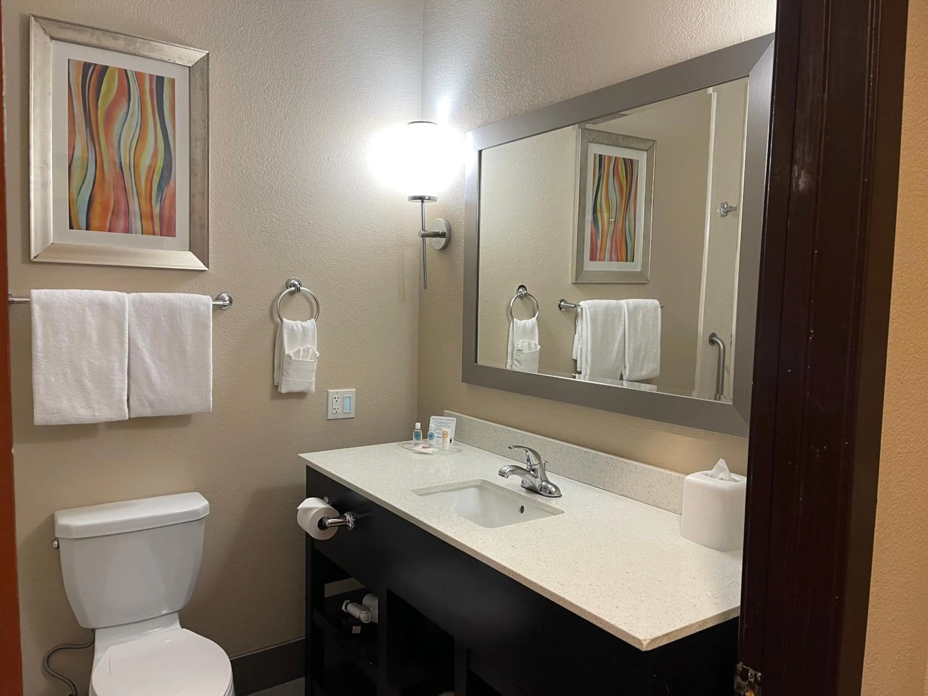 Bathroom in Comfort Suites Houston West at Clay Road