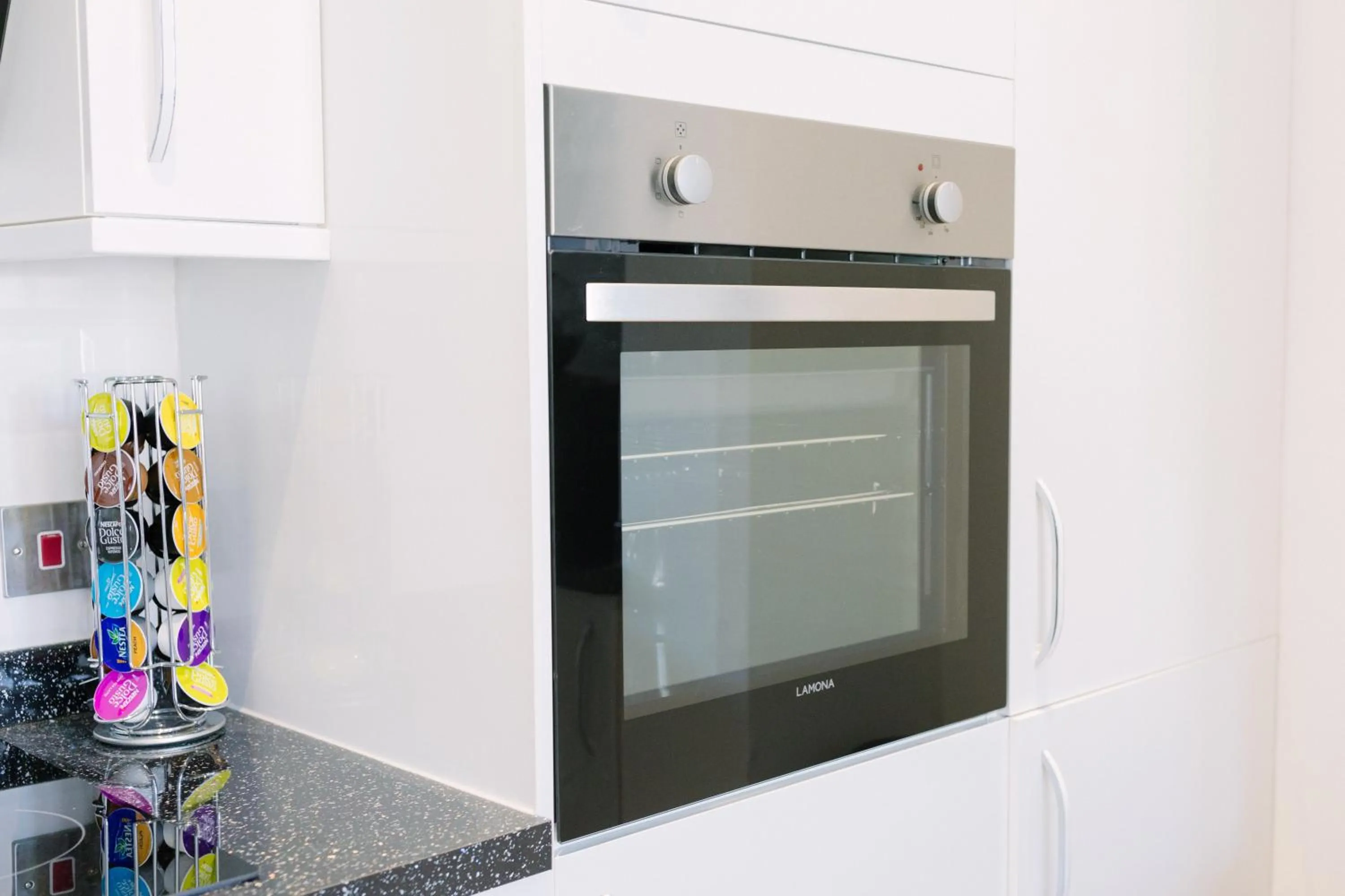 Kitchen or kitchenette in Sea View Sanctuary Apartment!