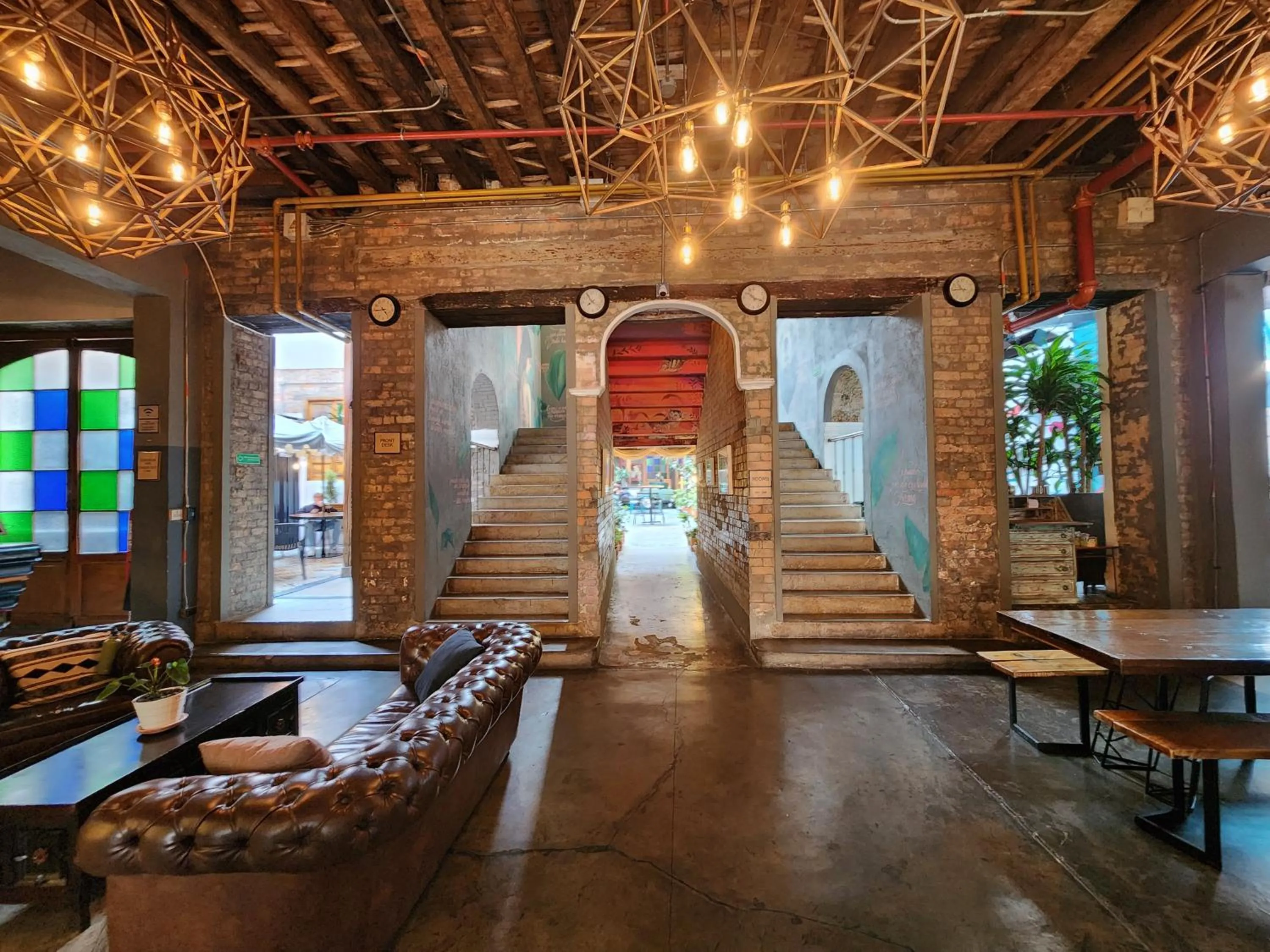 Seating area in Socialtel Candelaria Bogotá