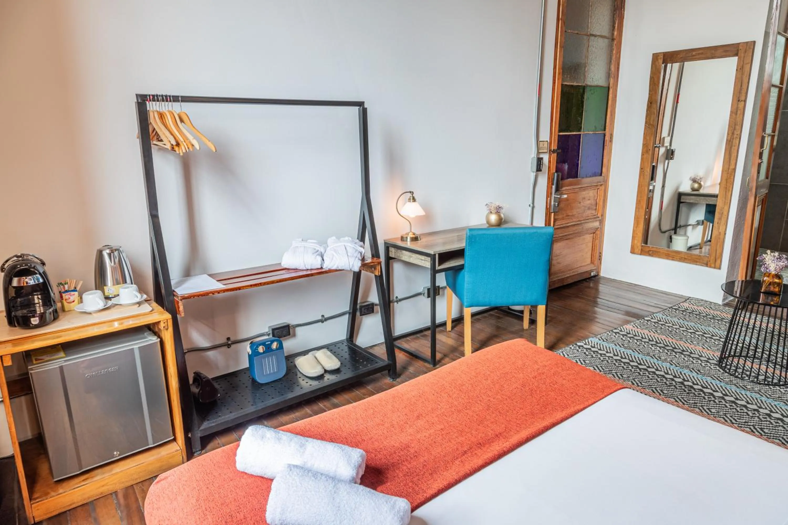 Bedroom, Bed in Delgadillo Hotel by Socialtel