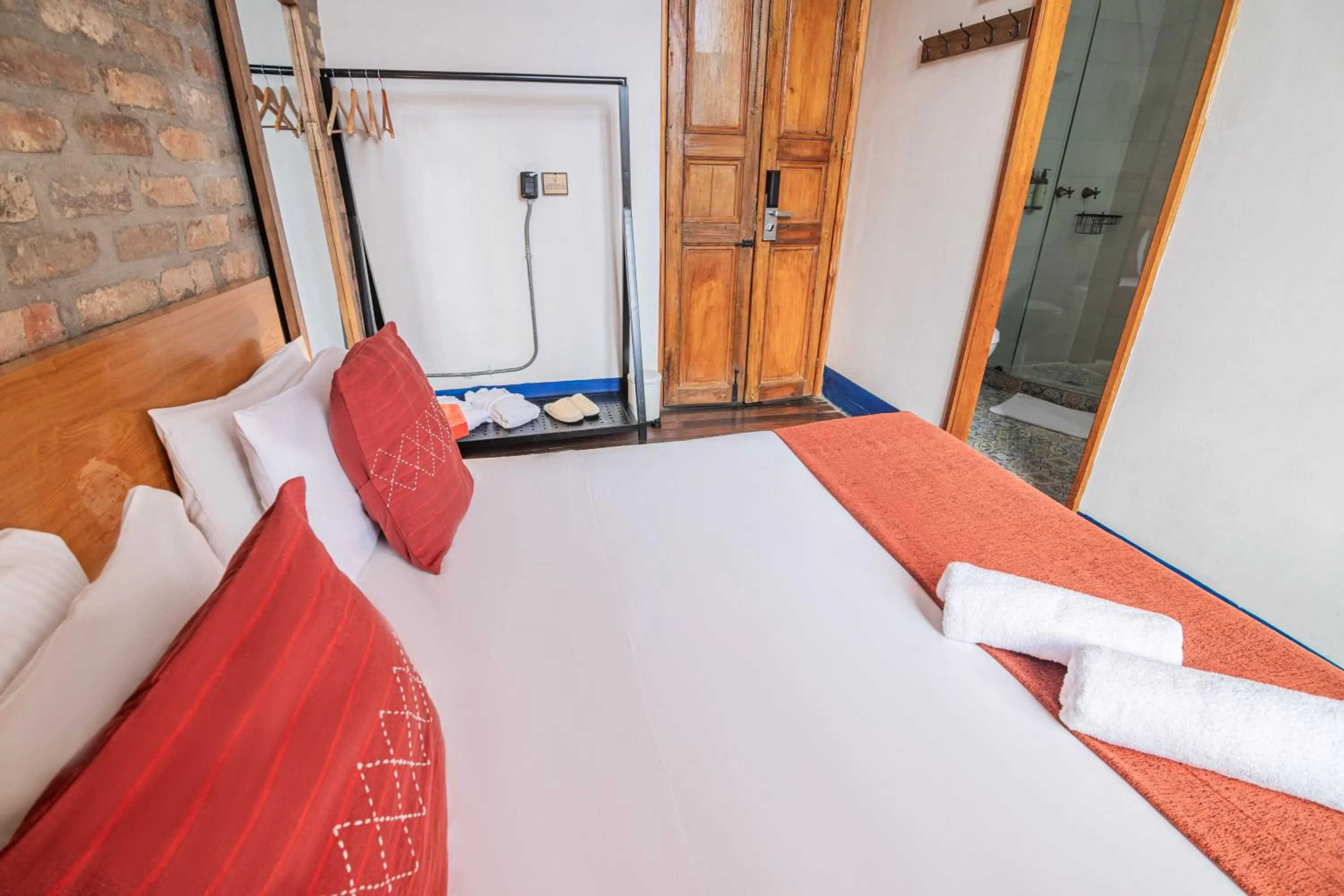 Bedroom, Bed in Delgadillo Hotel by Socialtel