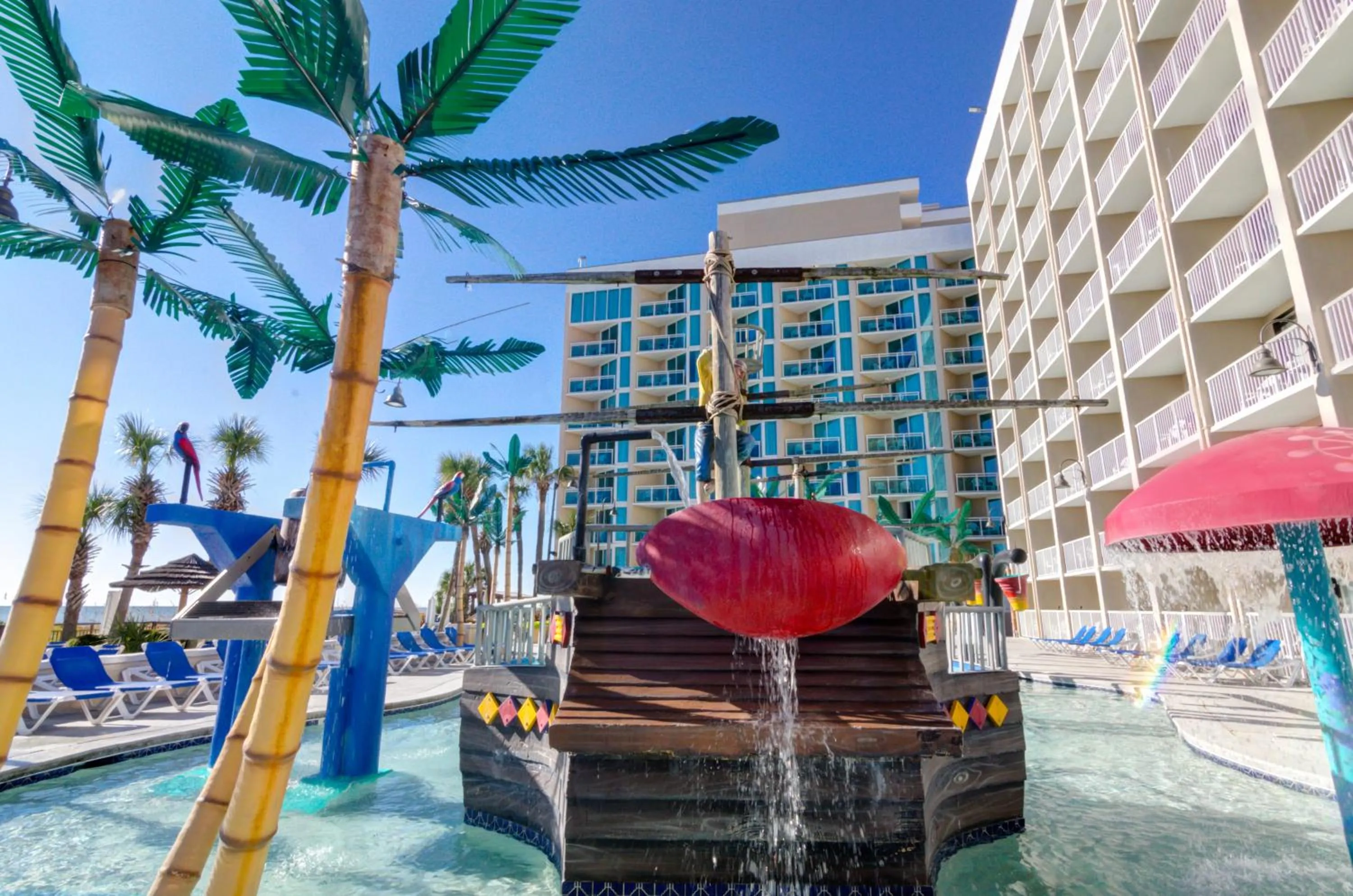 Swimming pool in Captain's Quarters Resort