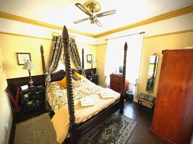 Double Room in Rosebank House Bed & Breakfast Double Room in Rosebank House Bed & Breakfast
