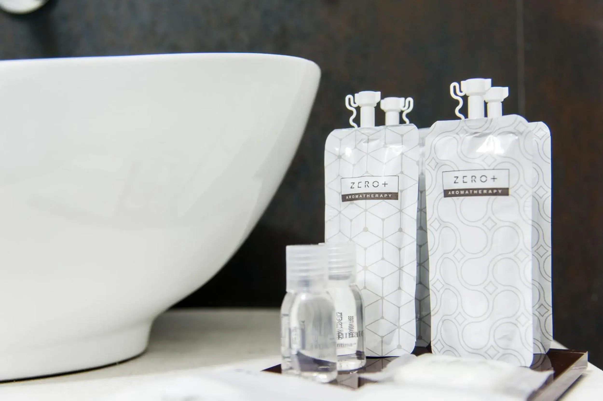 Suite in Dada Suite Suite in Dada Suite