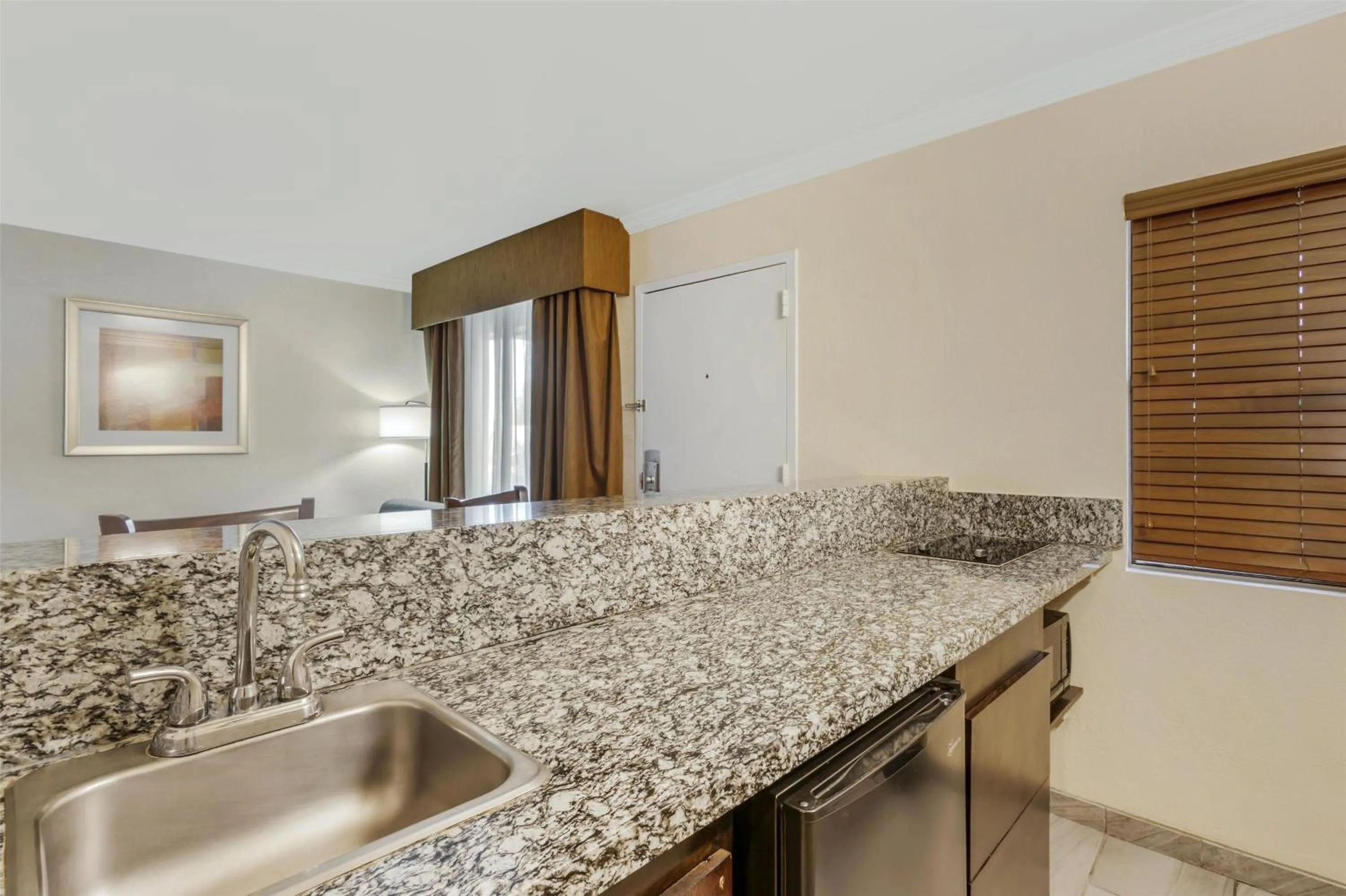 Photo of the whole room in Best Western InnSuites Tucson Foothills Hotel & Suites