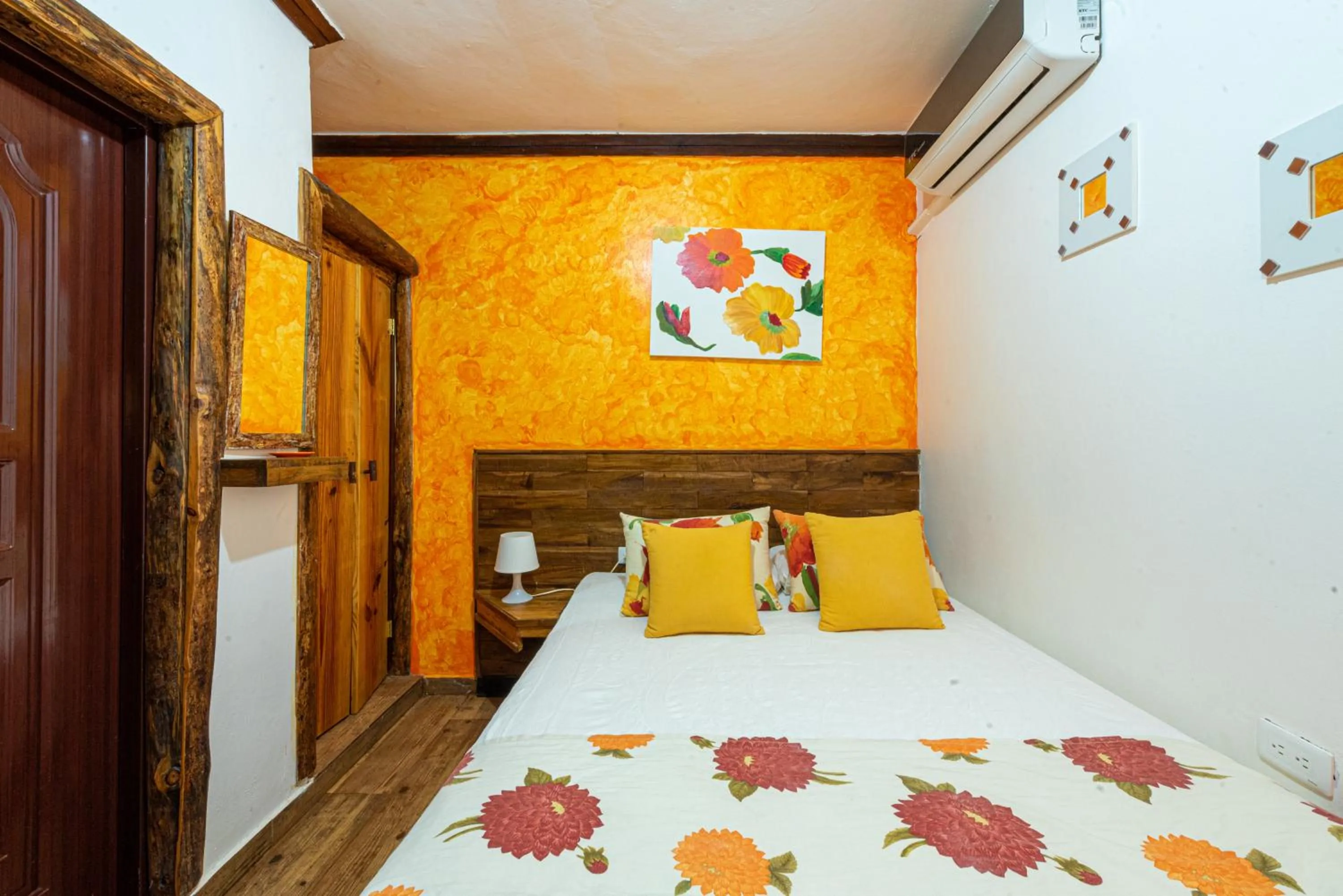 Bed in Vista de Águilas Ecolodge