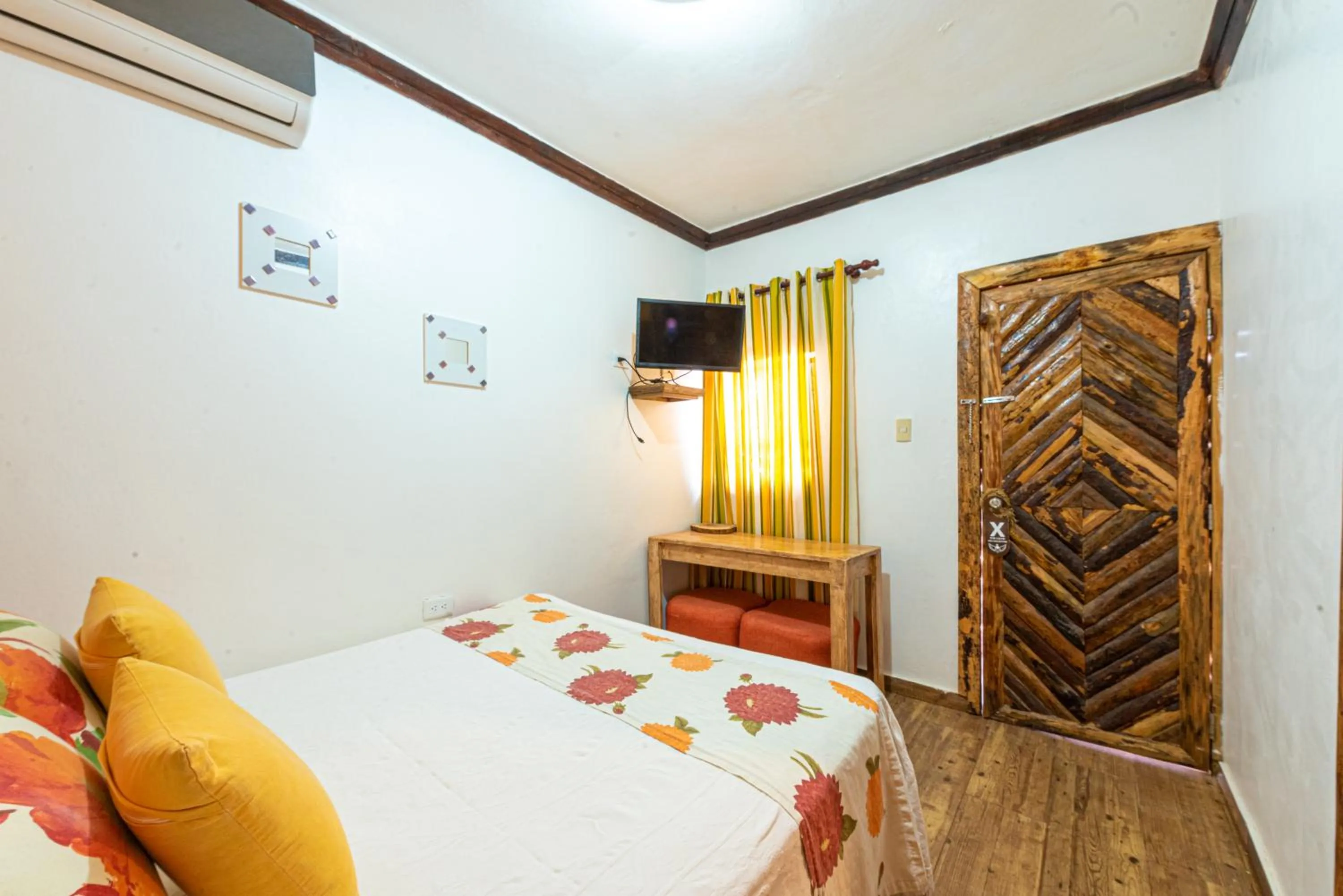 Bed in Vista de Águilas Ecolodge