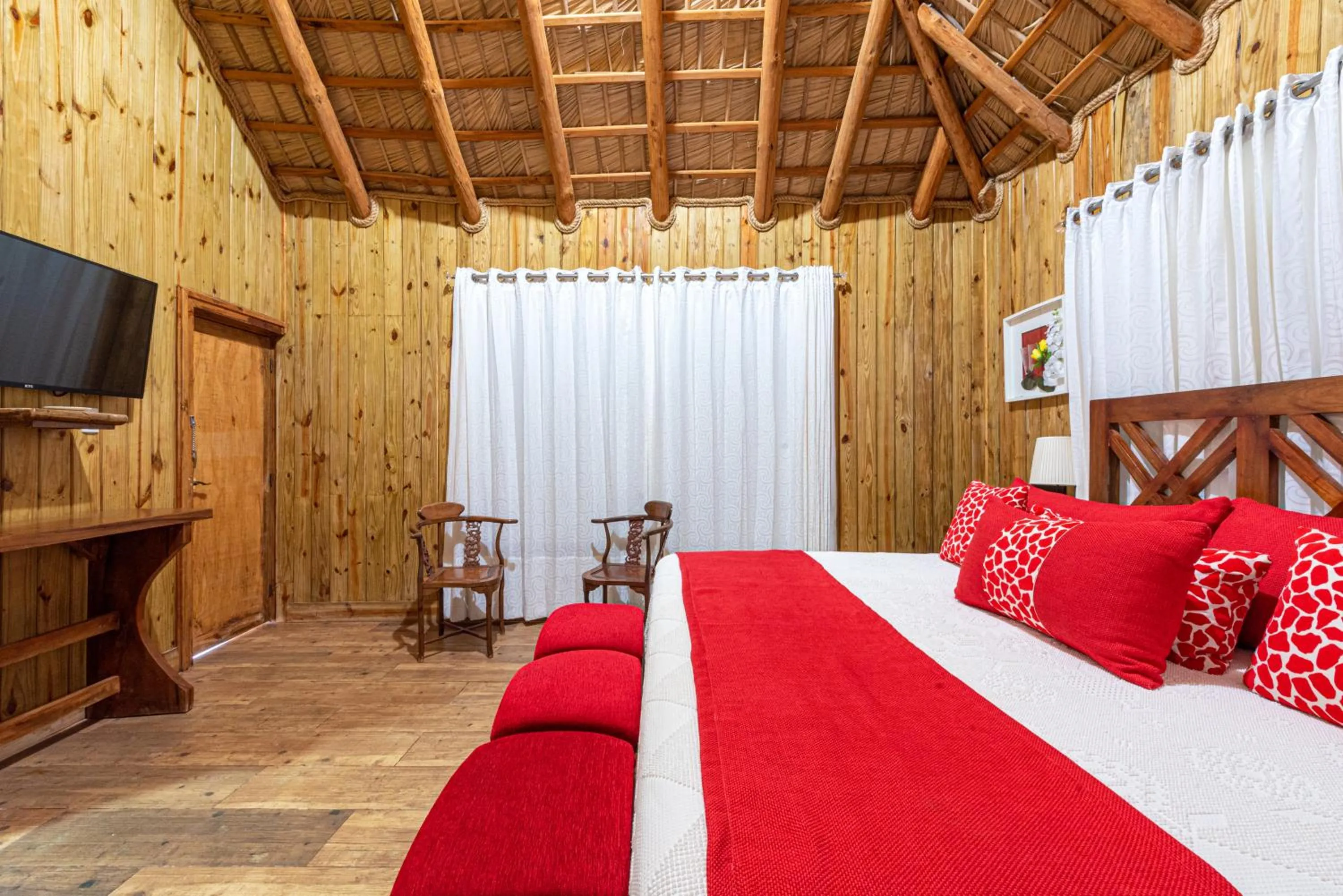 Bed in Vista de Águilas Ecolodge