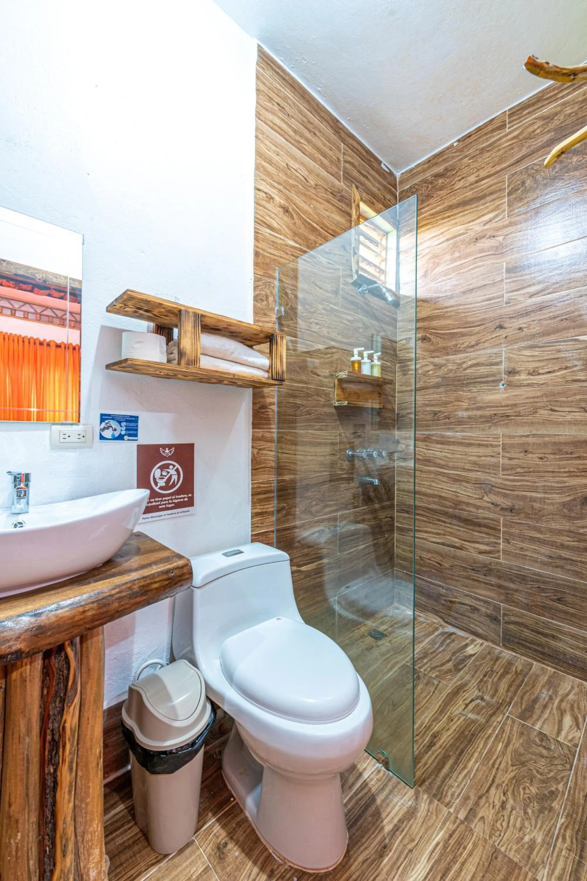 Bathroom in Vista de Águilas Ecolodge