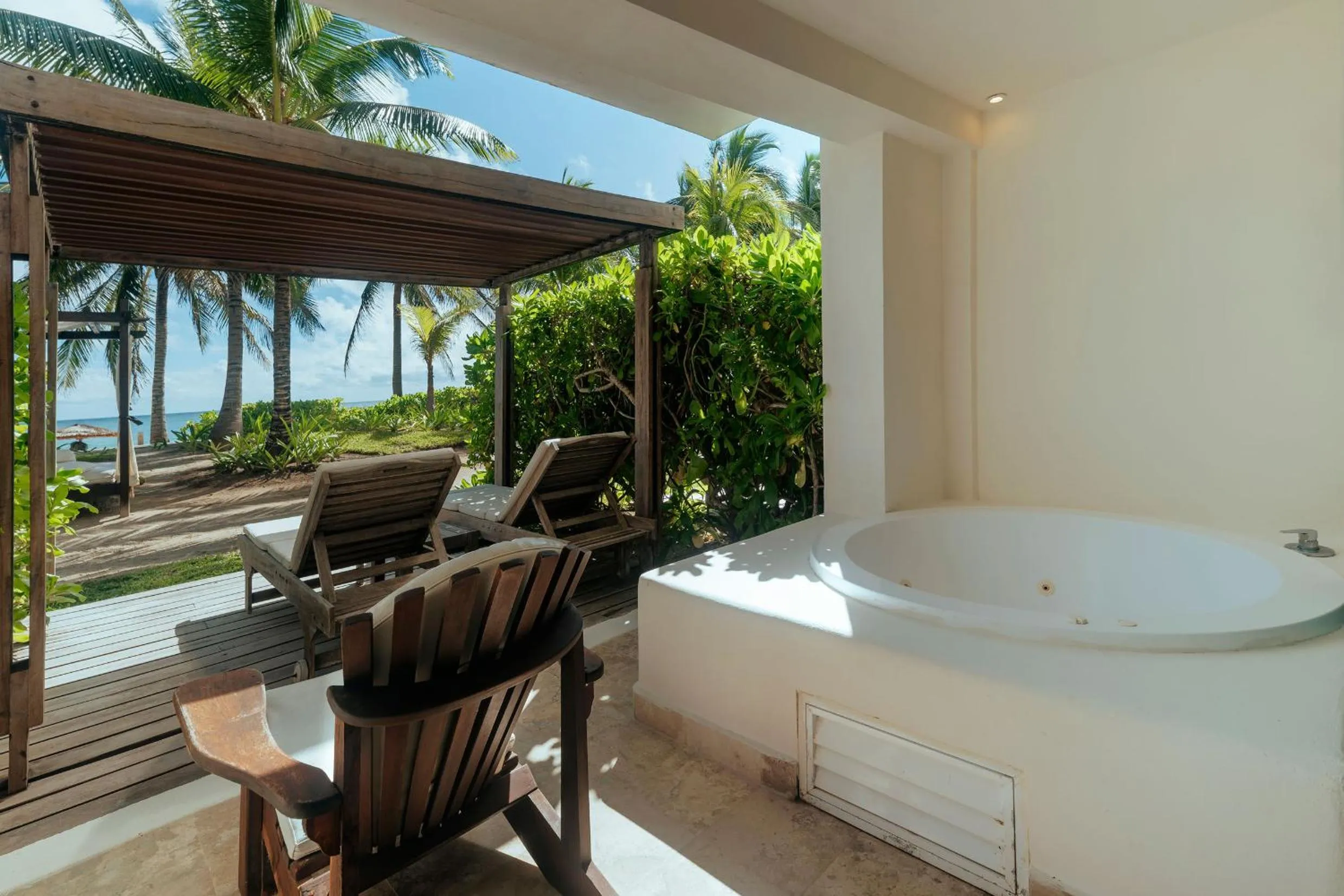 Hot Tub in Akumal Bay Beach & Spa Resort