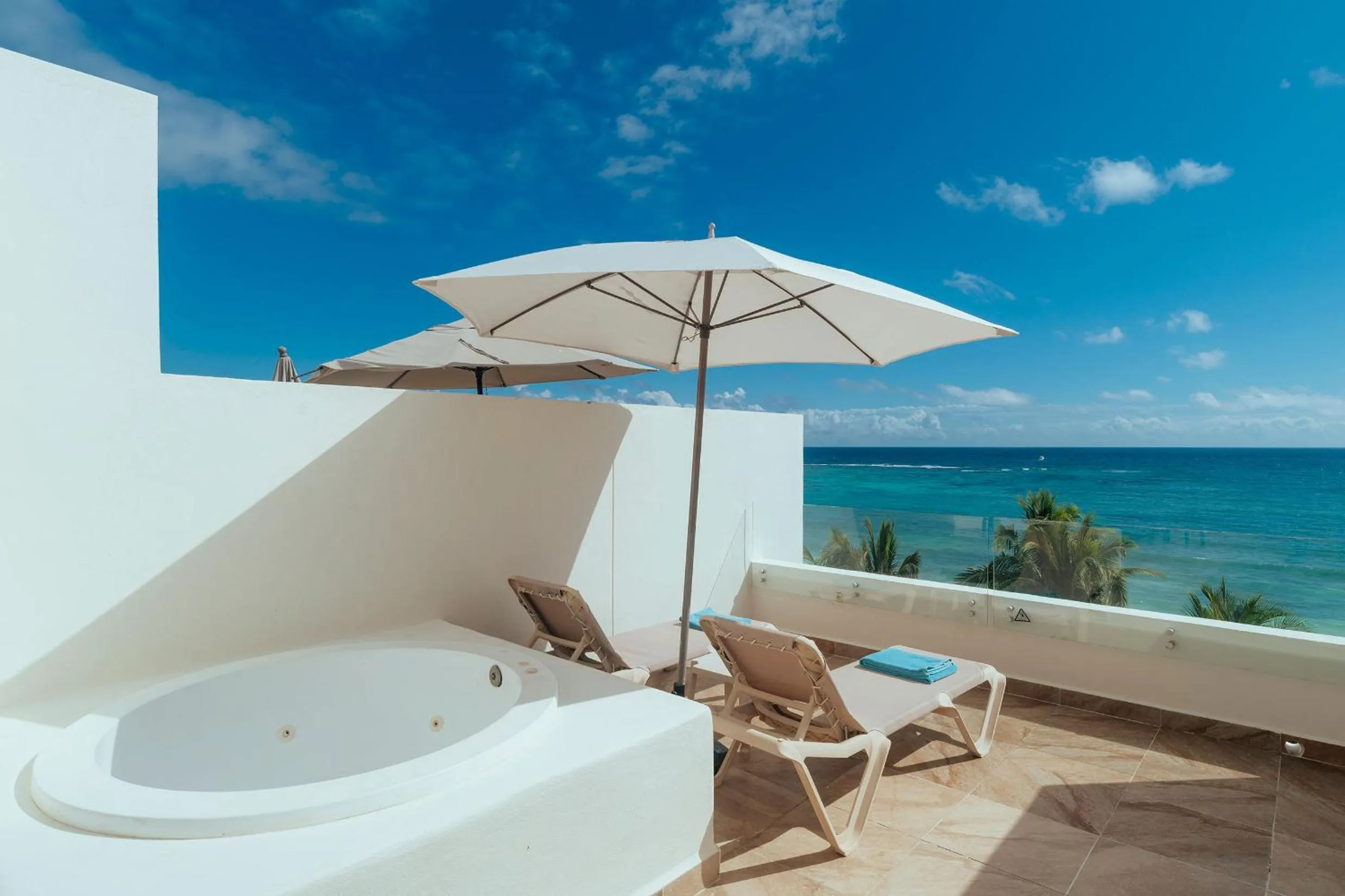 Hot Tub in Akumal Bay Beach & Spa Resort