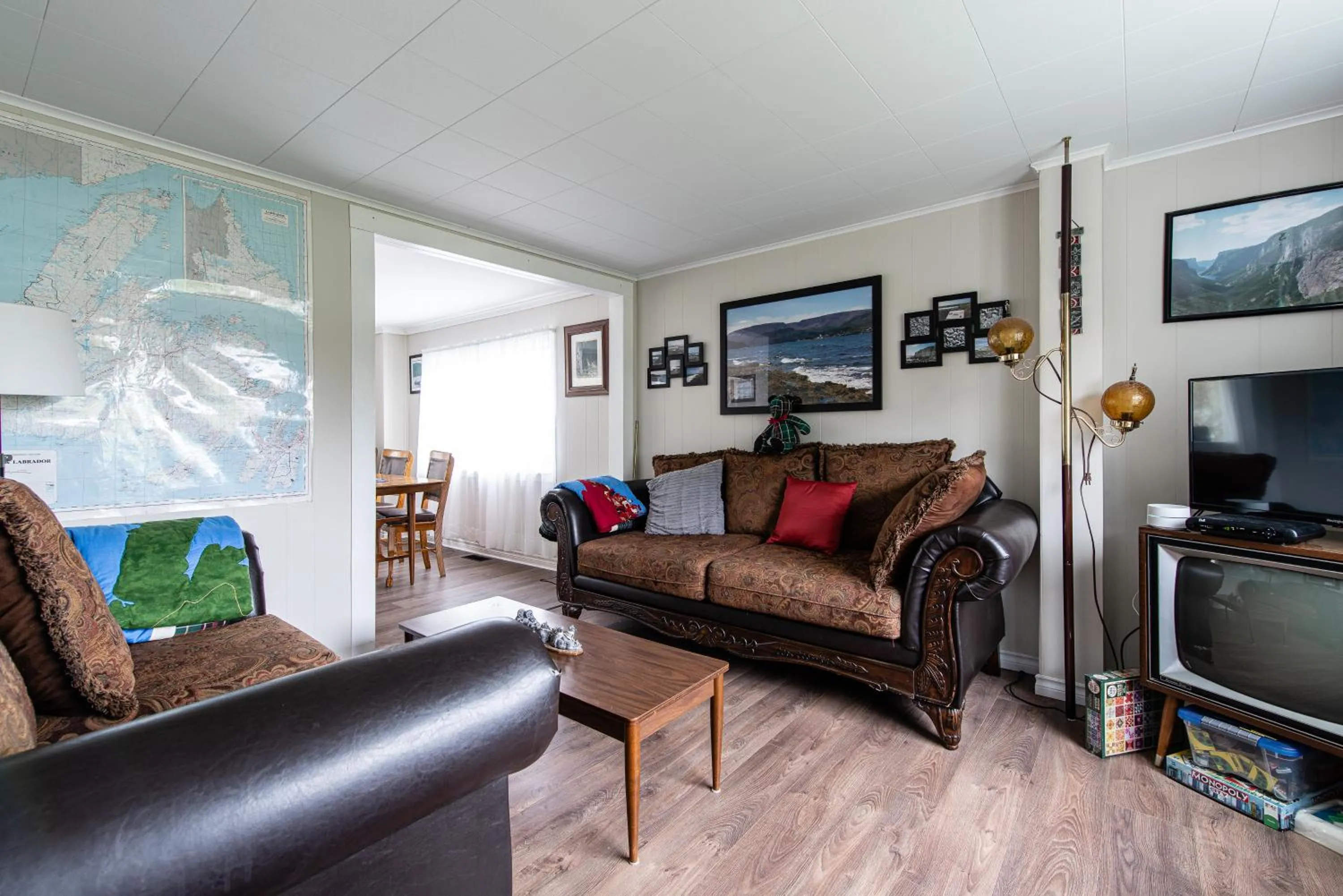 TV and multimedia in Out East B&B - Norris Point