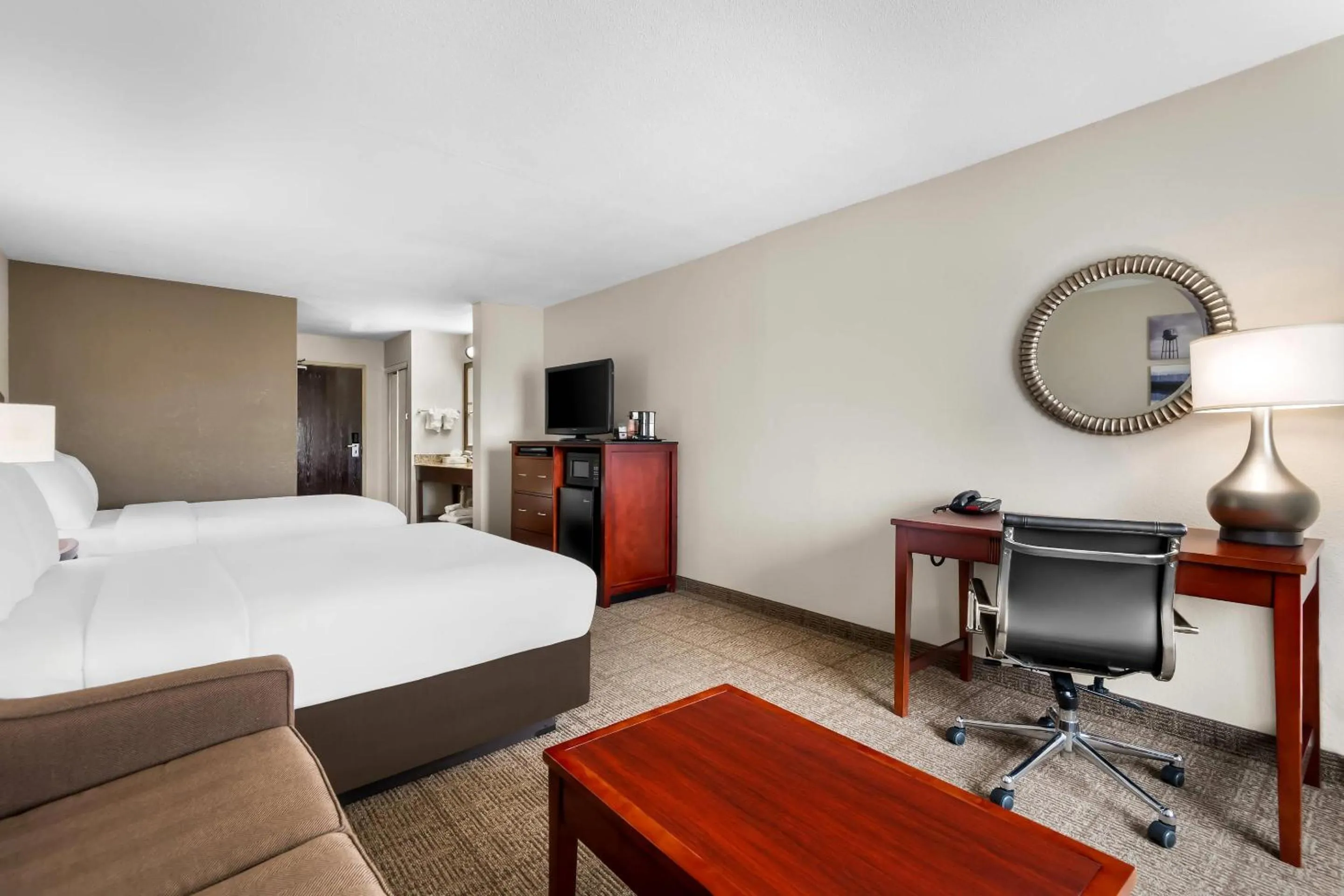 Bedroom, Bed in Comfort Inn & Suites North East
