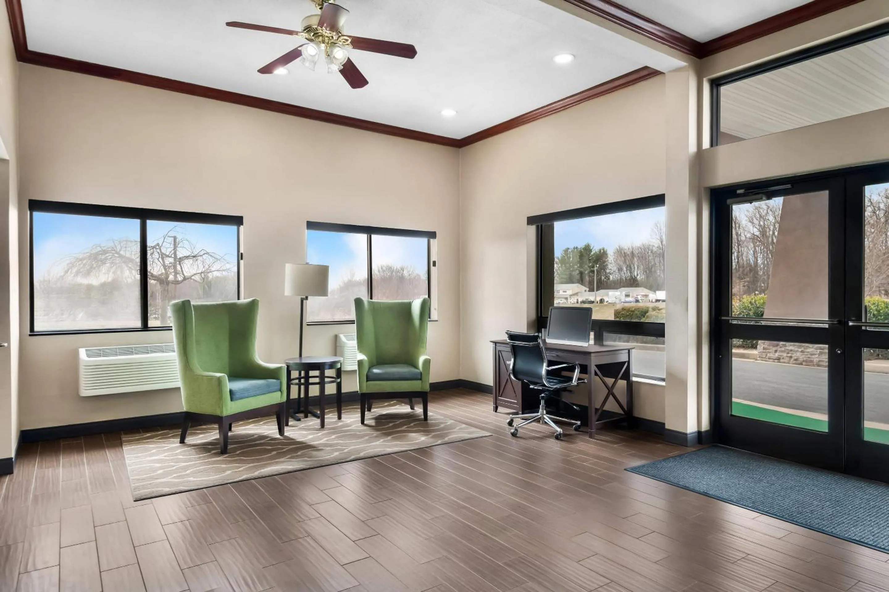 Lobby or reception in Comfort Inn & Suites North East