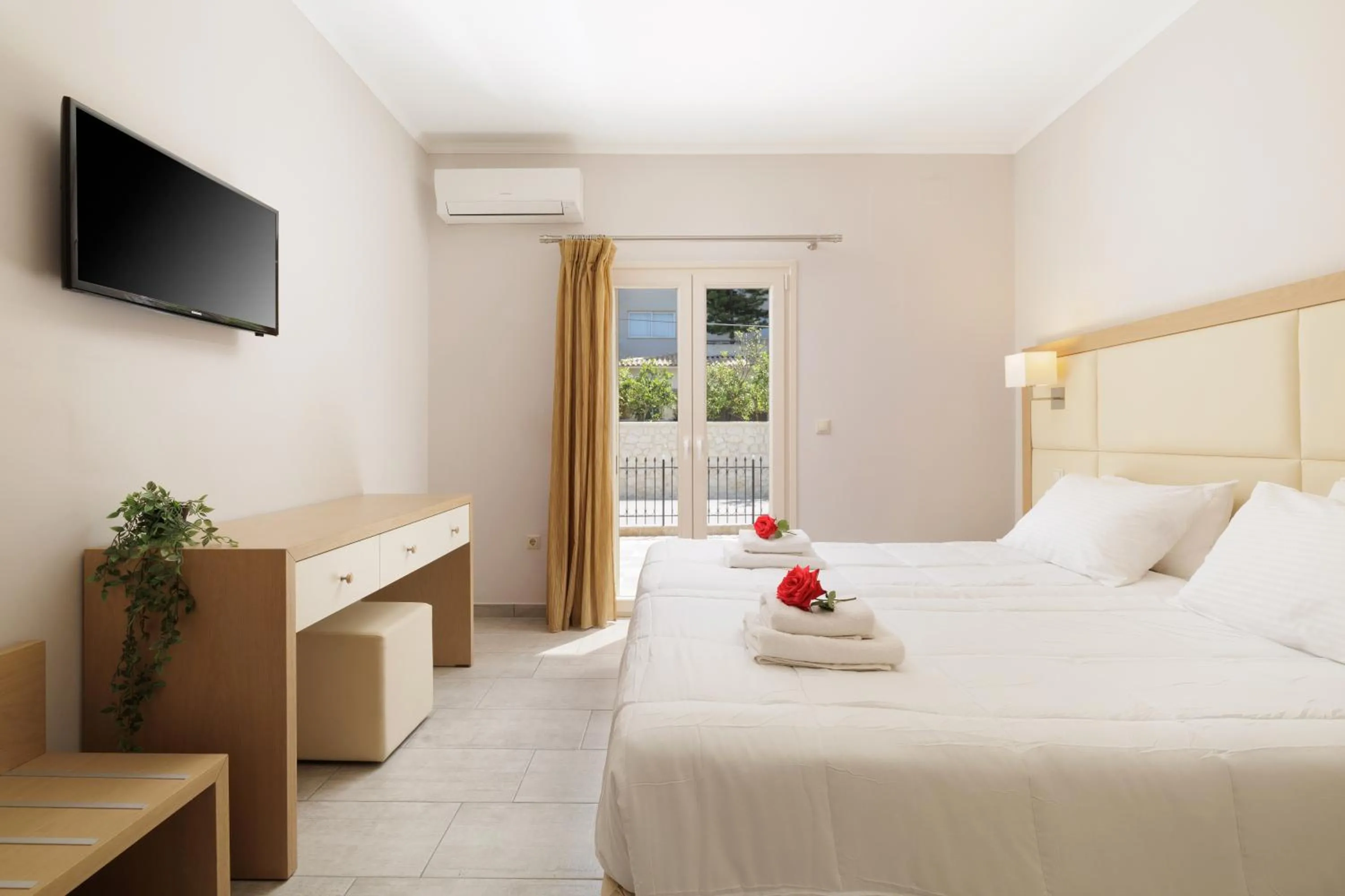 Bed in Santos Luxury Apartments