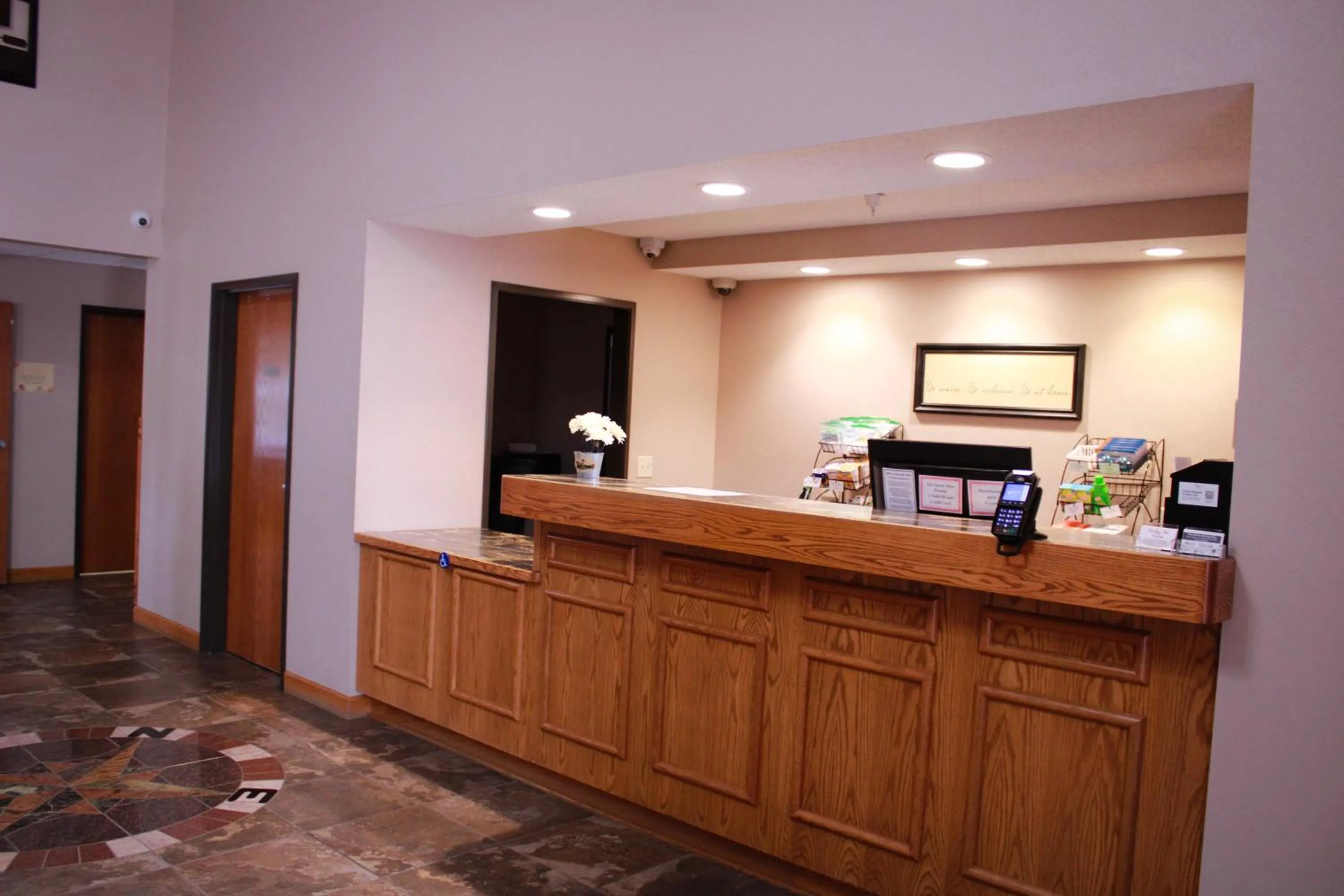 Lobby or reception in Canby Inn and Suites