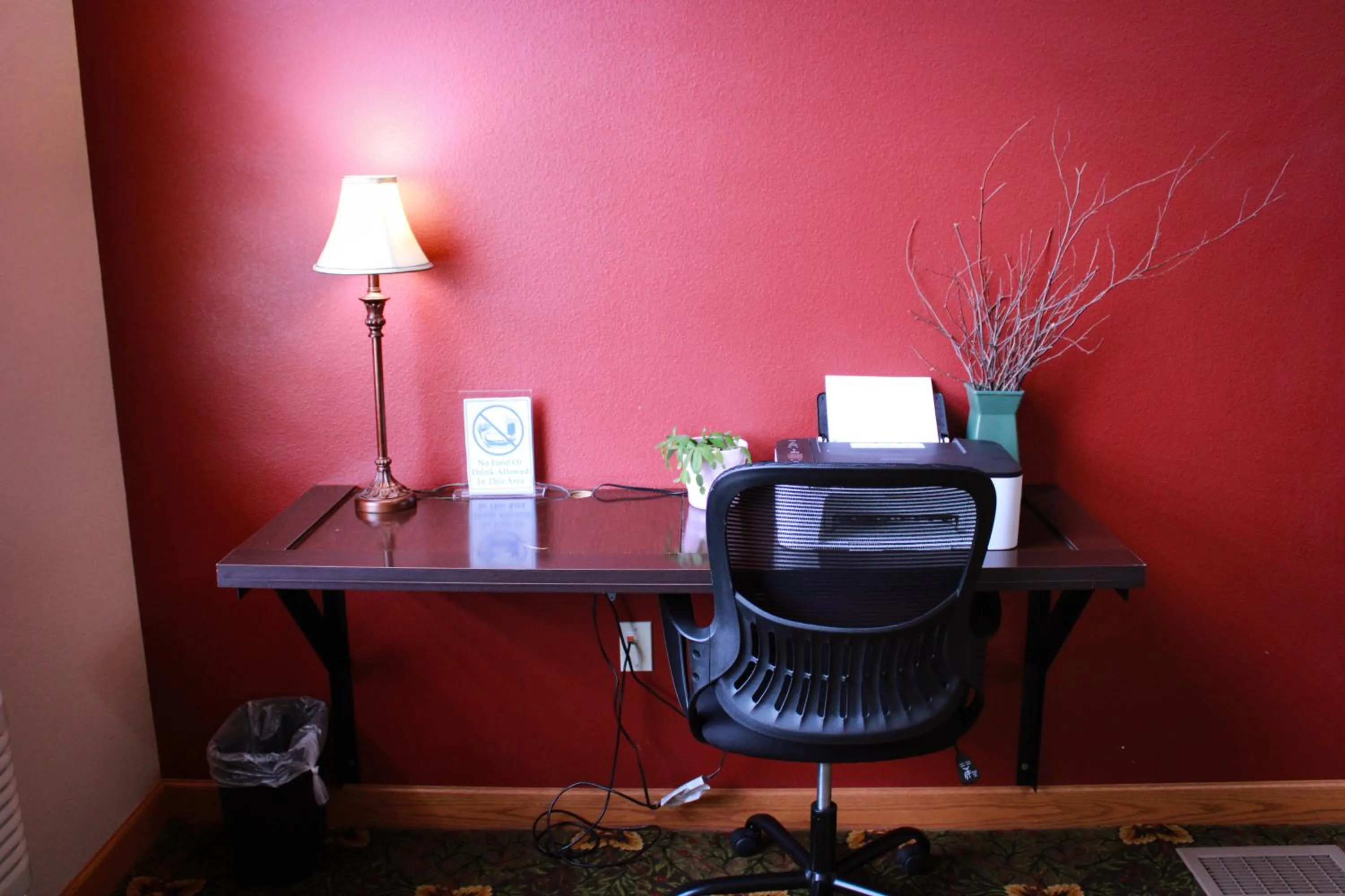 Business facilities in Canby Inn and Suites