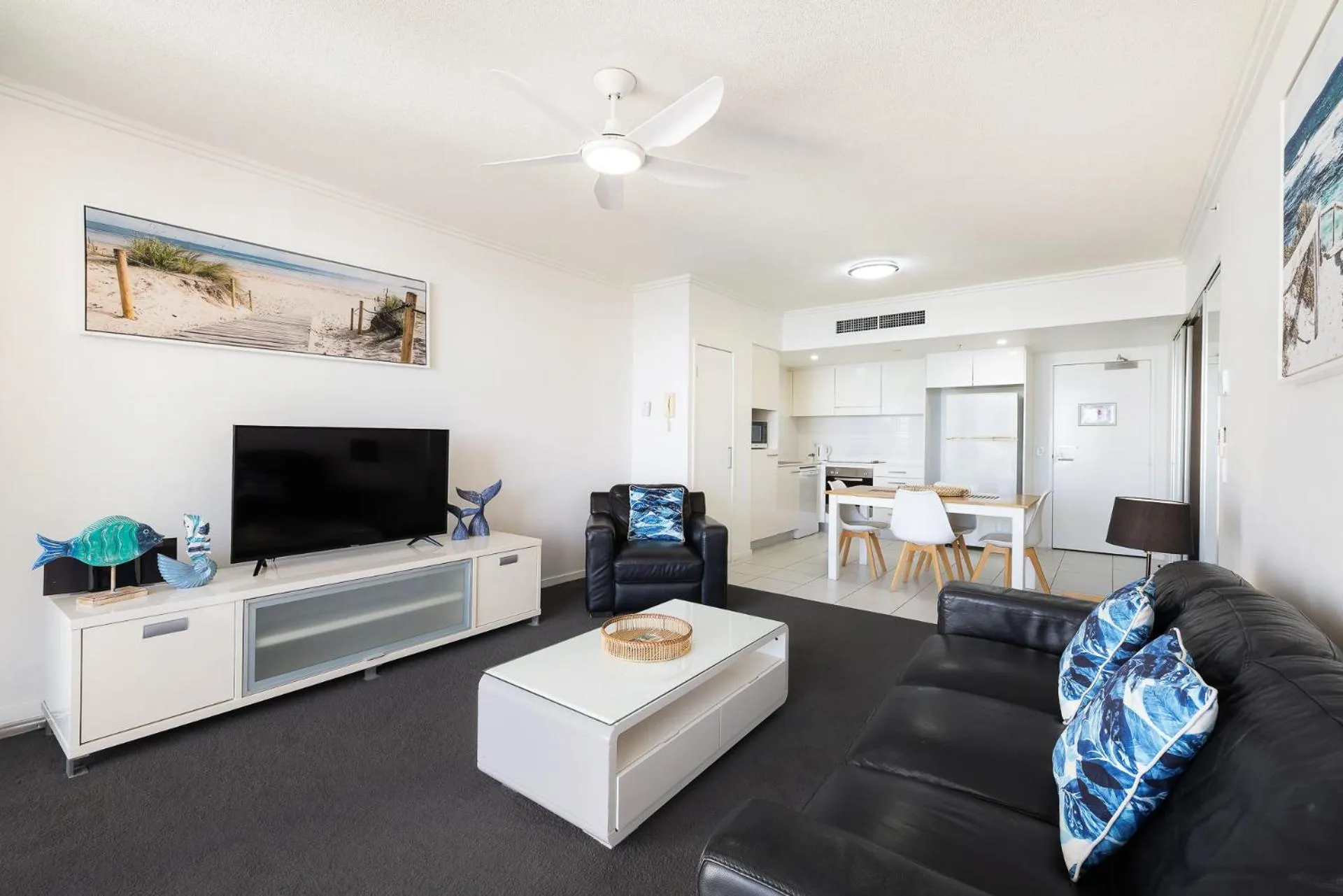 TV and multimedia in Ocean Pacific Resort - Official