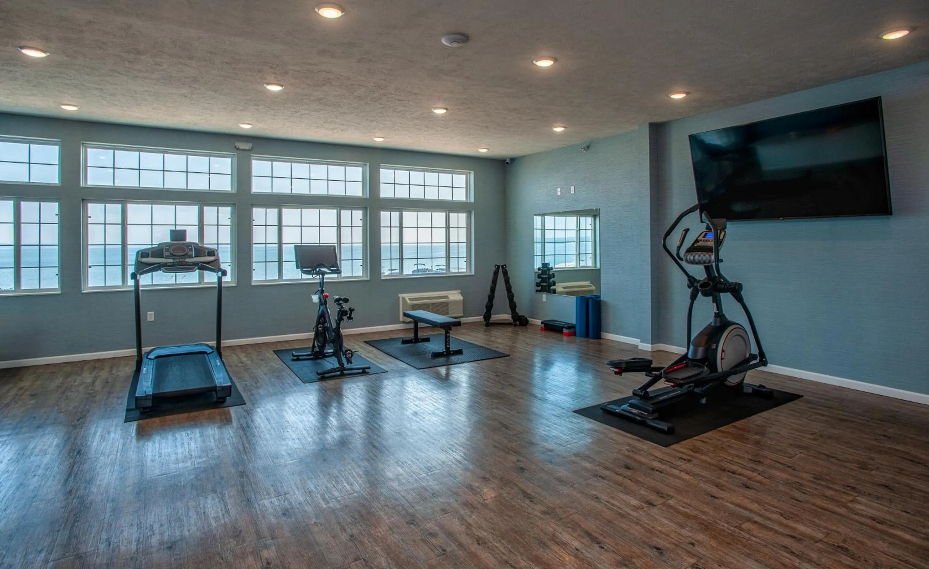 Fitness centre/facilities in The Baywatch Resort