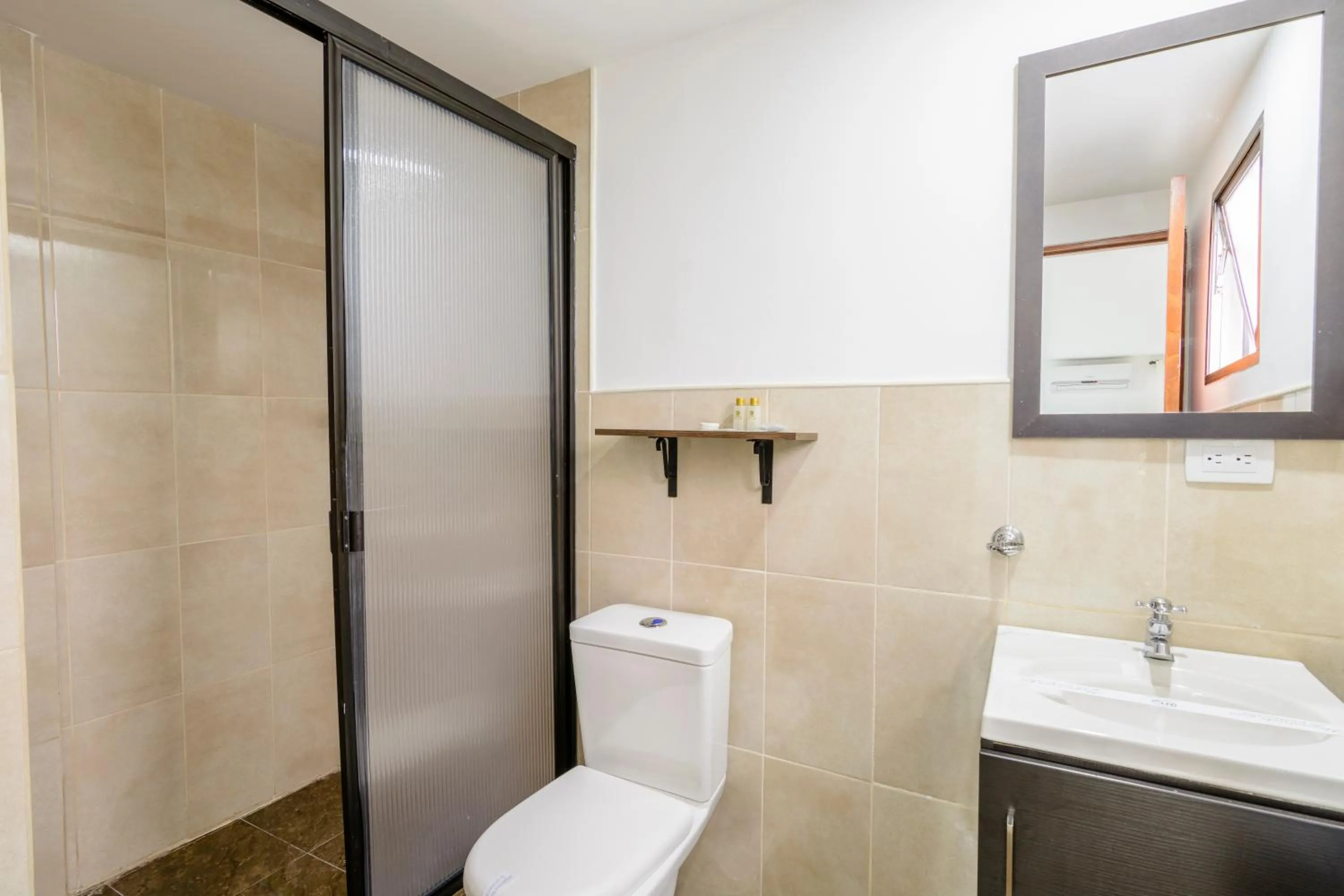 Toilet in Hotel Florida Inn