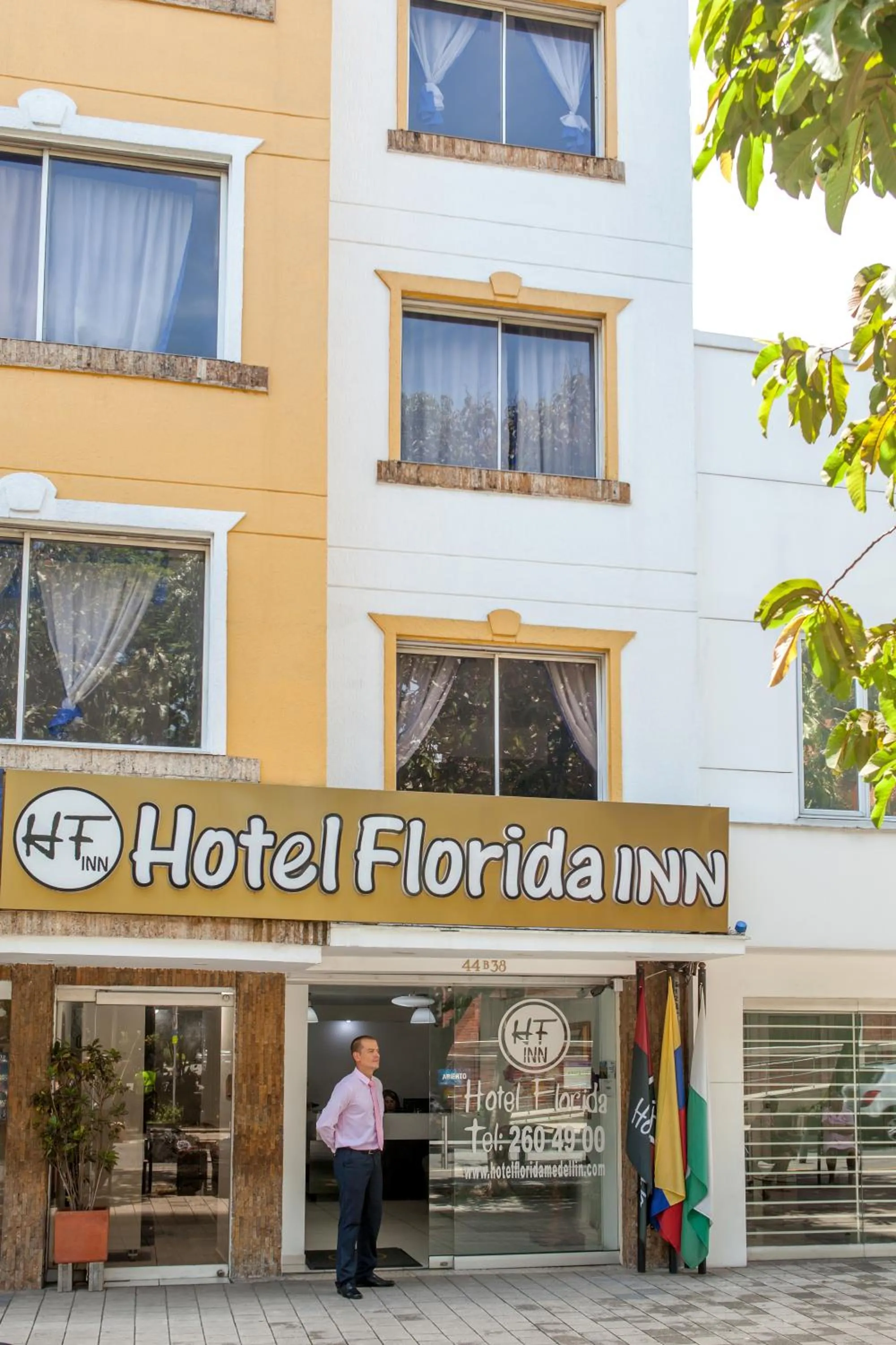 Facade/entrance in Hotel Florida Inn